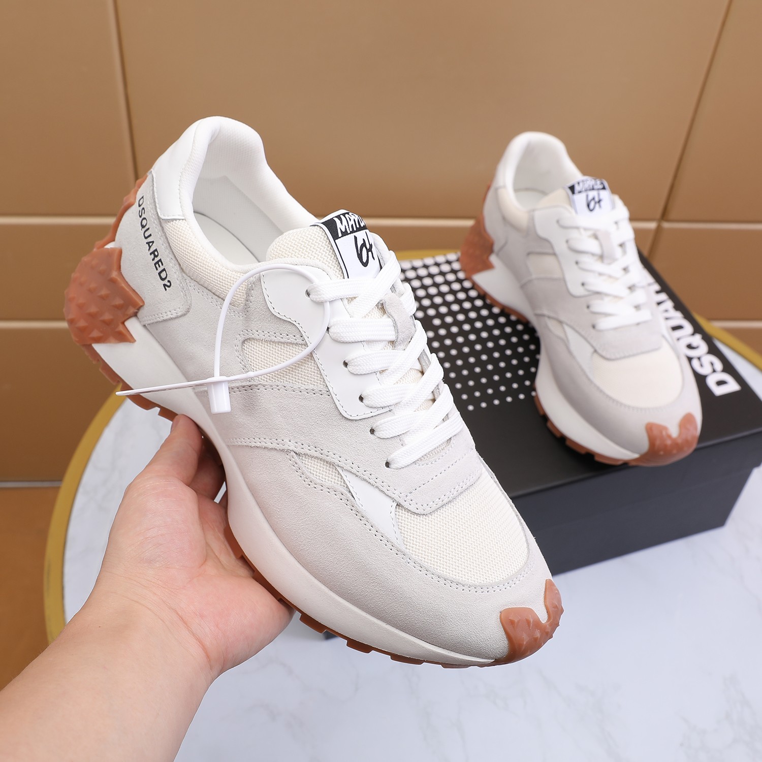 Men O*ff W*hite Top Sneakers