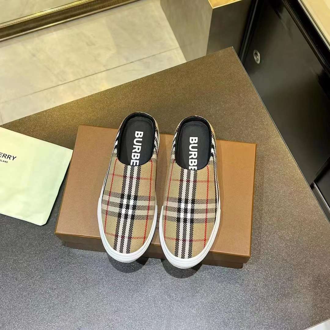 Men Women B*rberry Sneaker ()