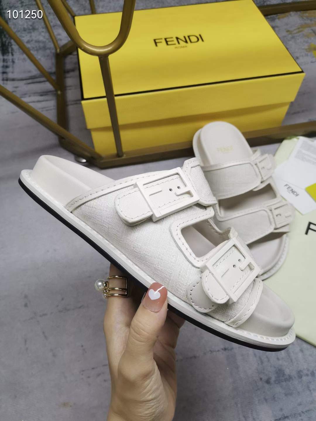 Women Men F*endi Top Sandals ( )