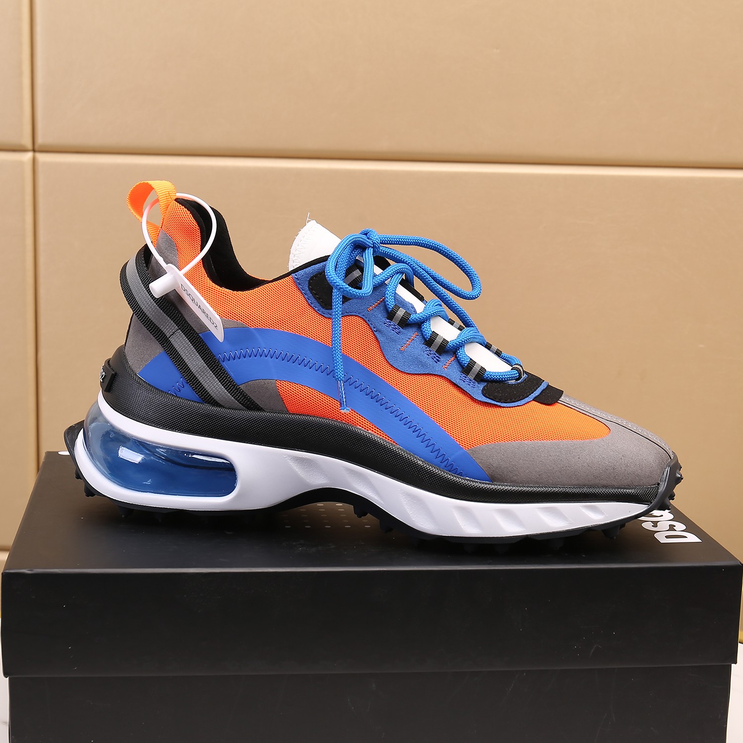 Men O*ff W*hite Top Sneakers