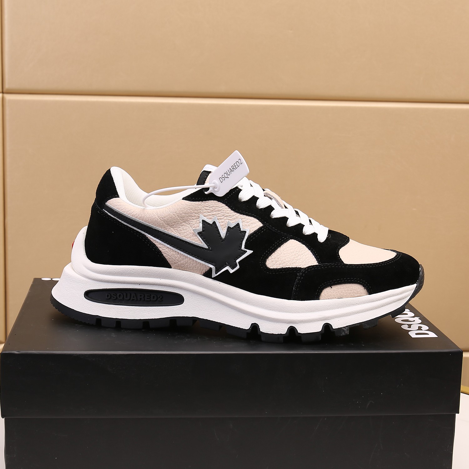 Men O*ff W*hite Top Sneakers