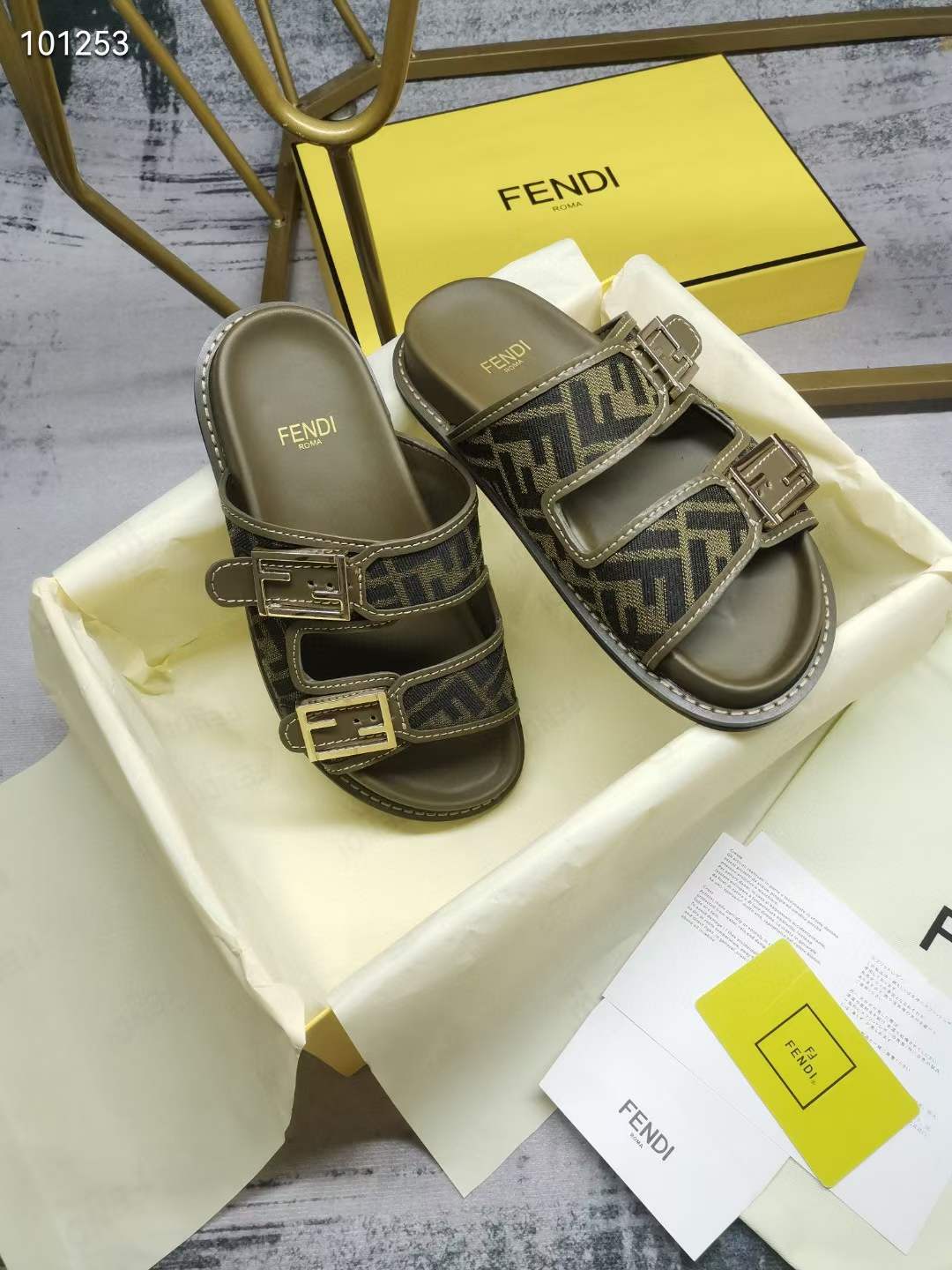 Women Men F*endi Top Sandals ( )