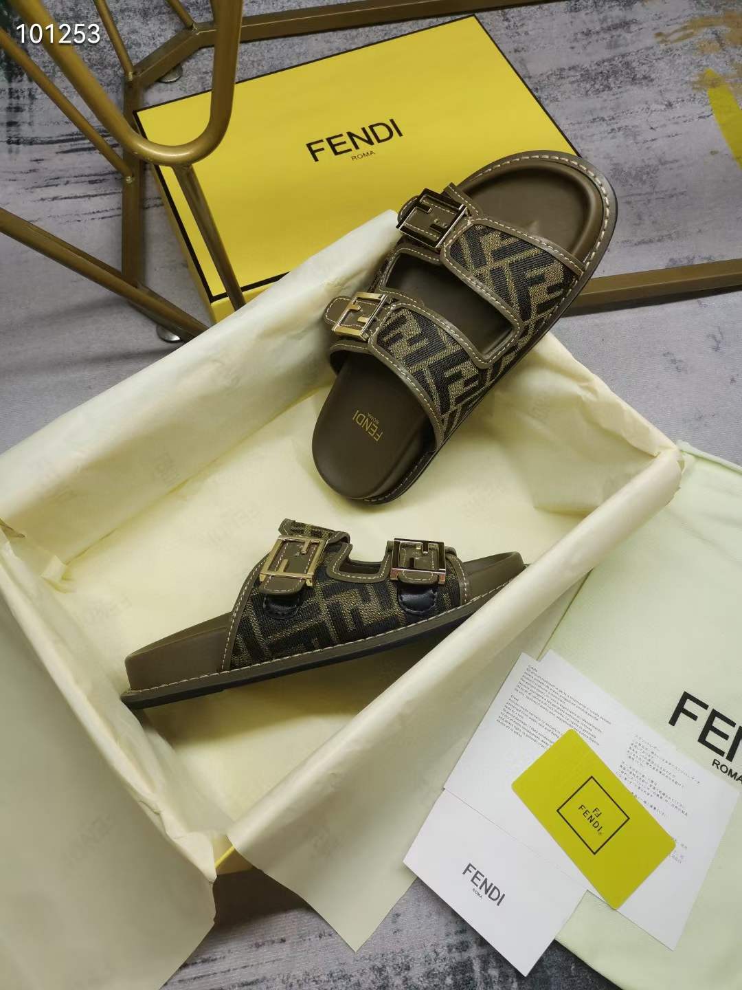 Women Men F*endi Top Sandals ( )