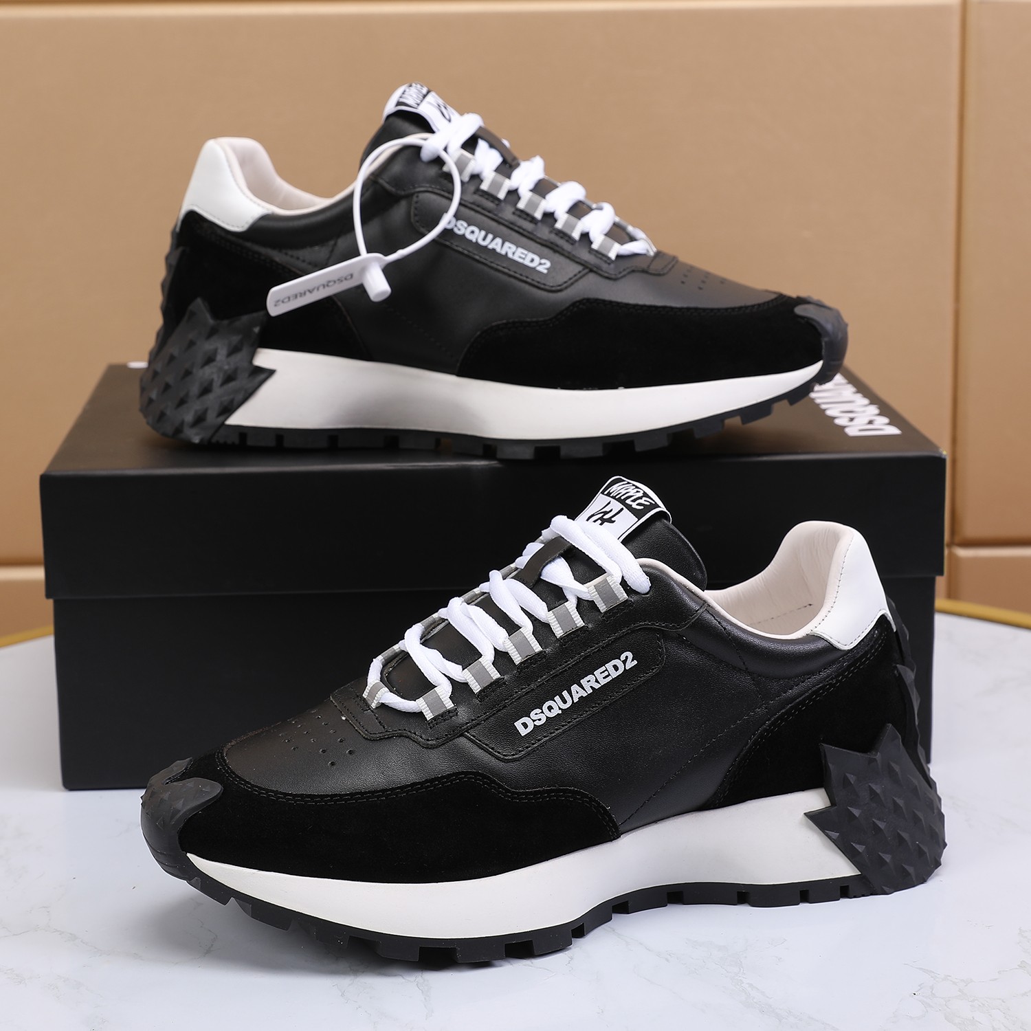 Men O*ff W*hite Top Sneakers