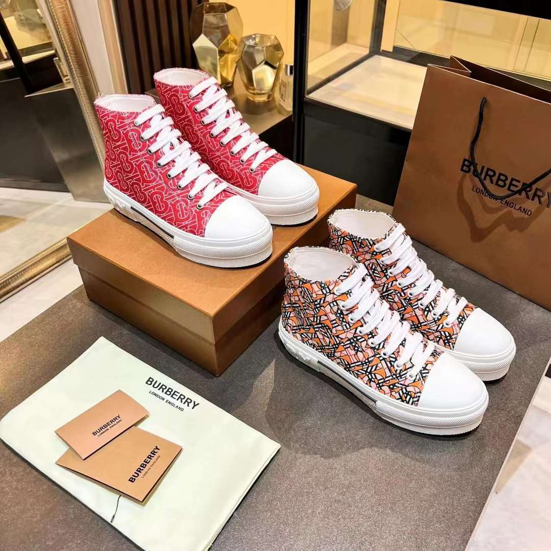 Men Women B*rberry Sneaker ()