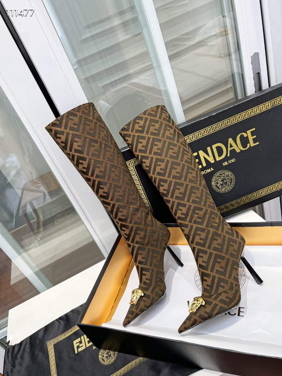 Women F*endi Top boots