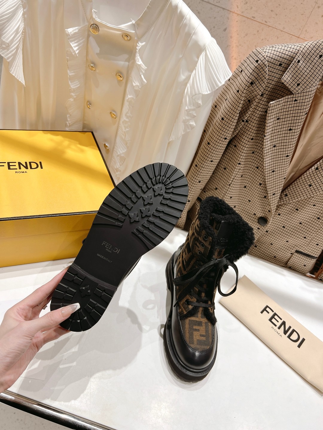 Women F*endi Top Boots Maikesneakers