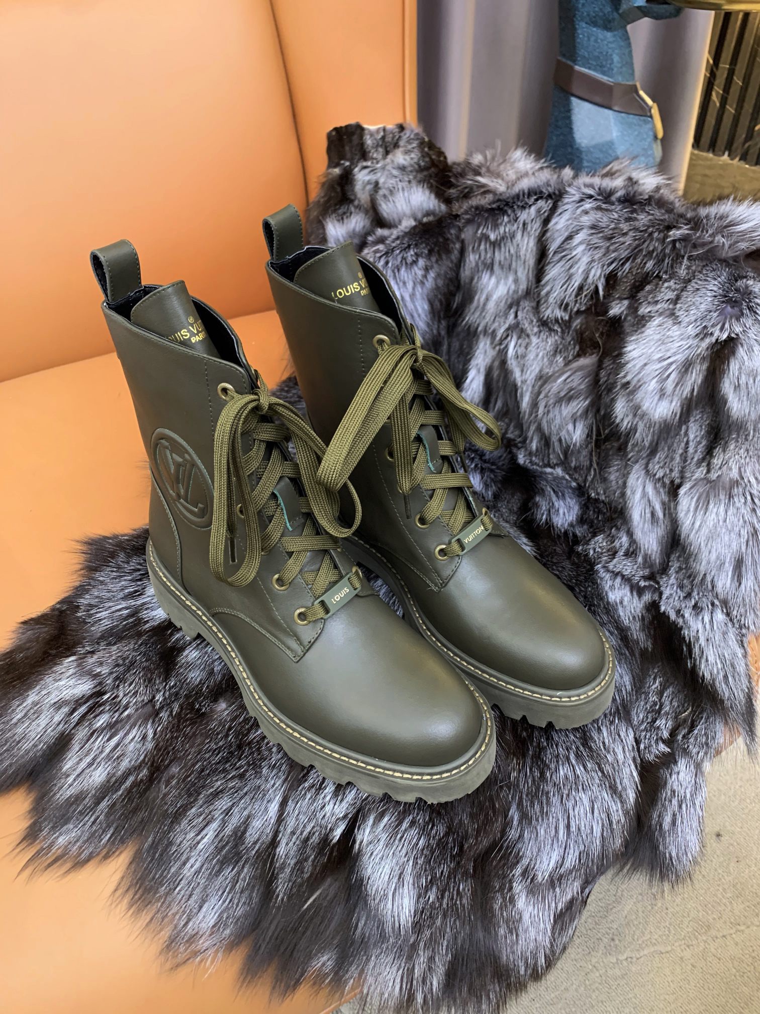 Women L*ouis V*uitton Top Boots Maikesneakers