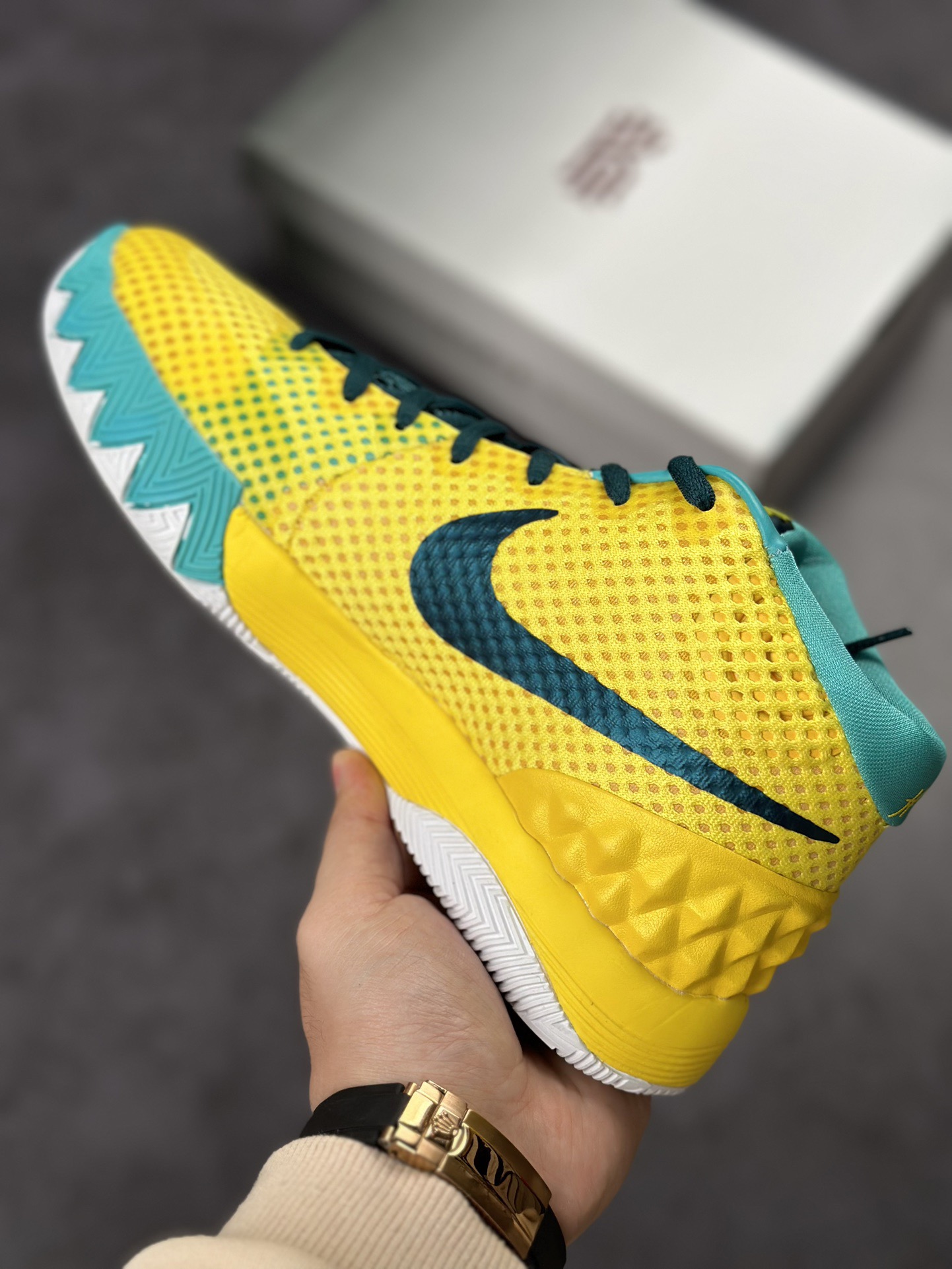 NIKE Kyrie 1
