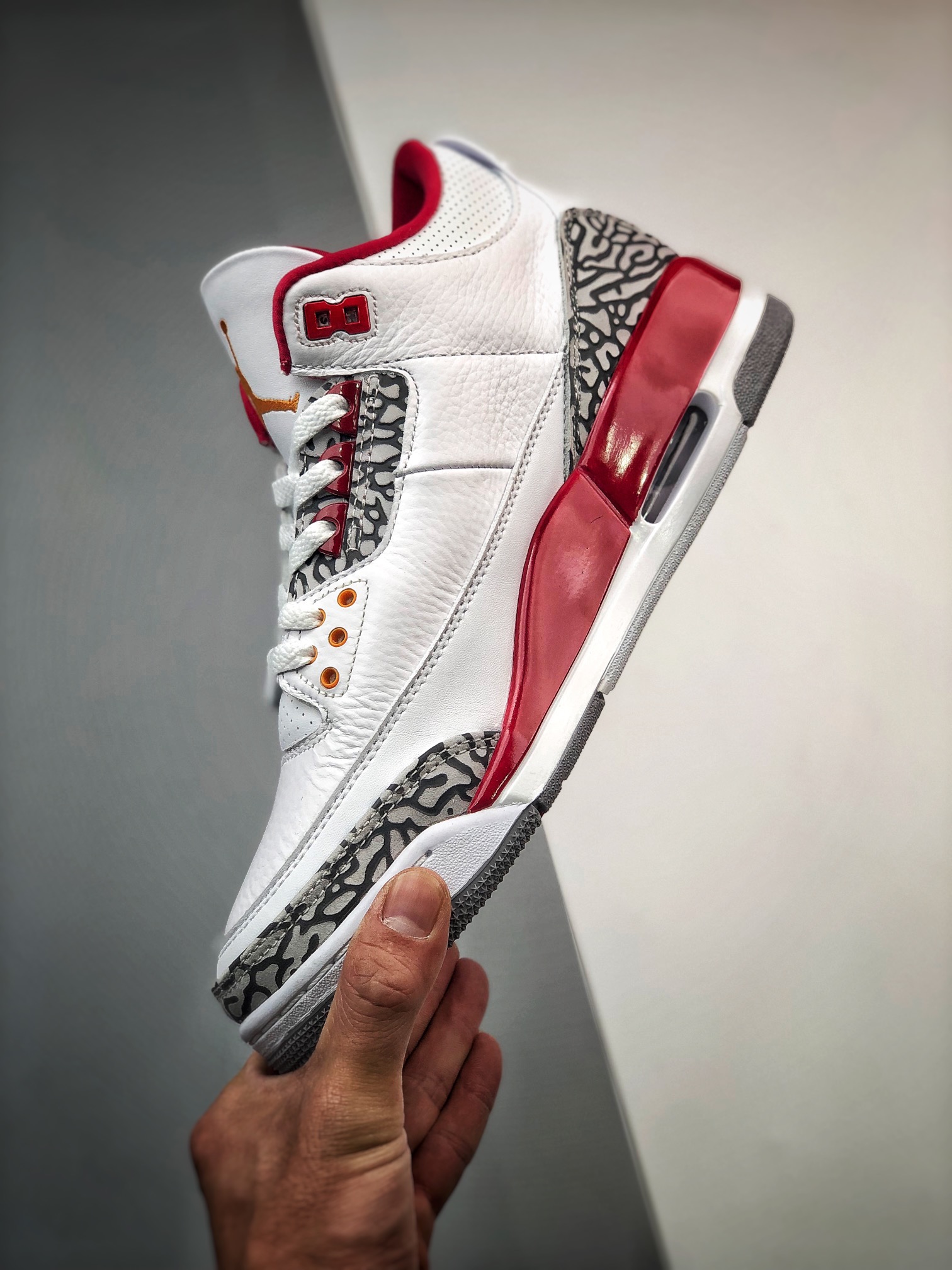NIKE Air Jordan 3
