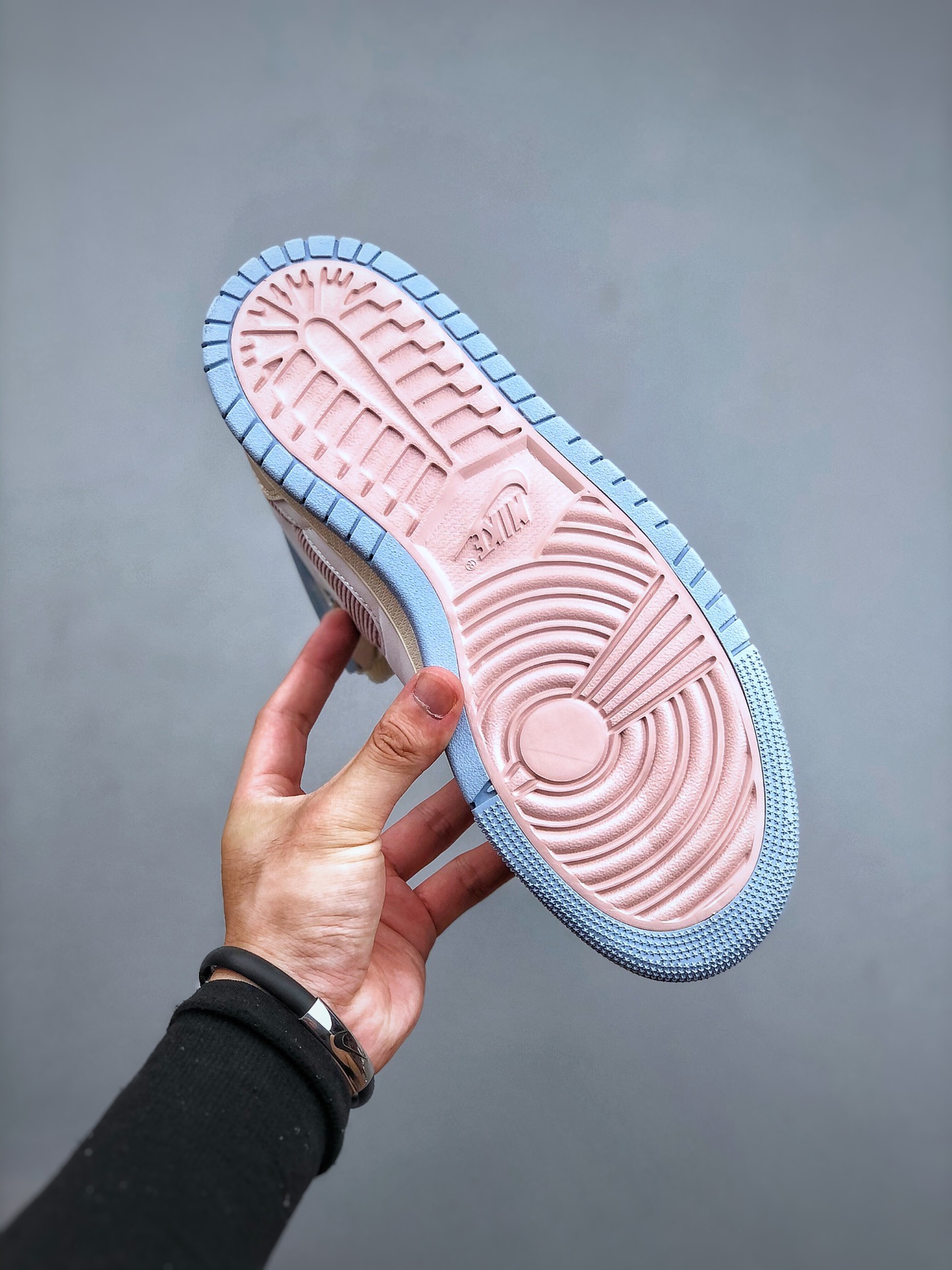 Nike Air Jordan 1 High AJ1