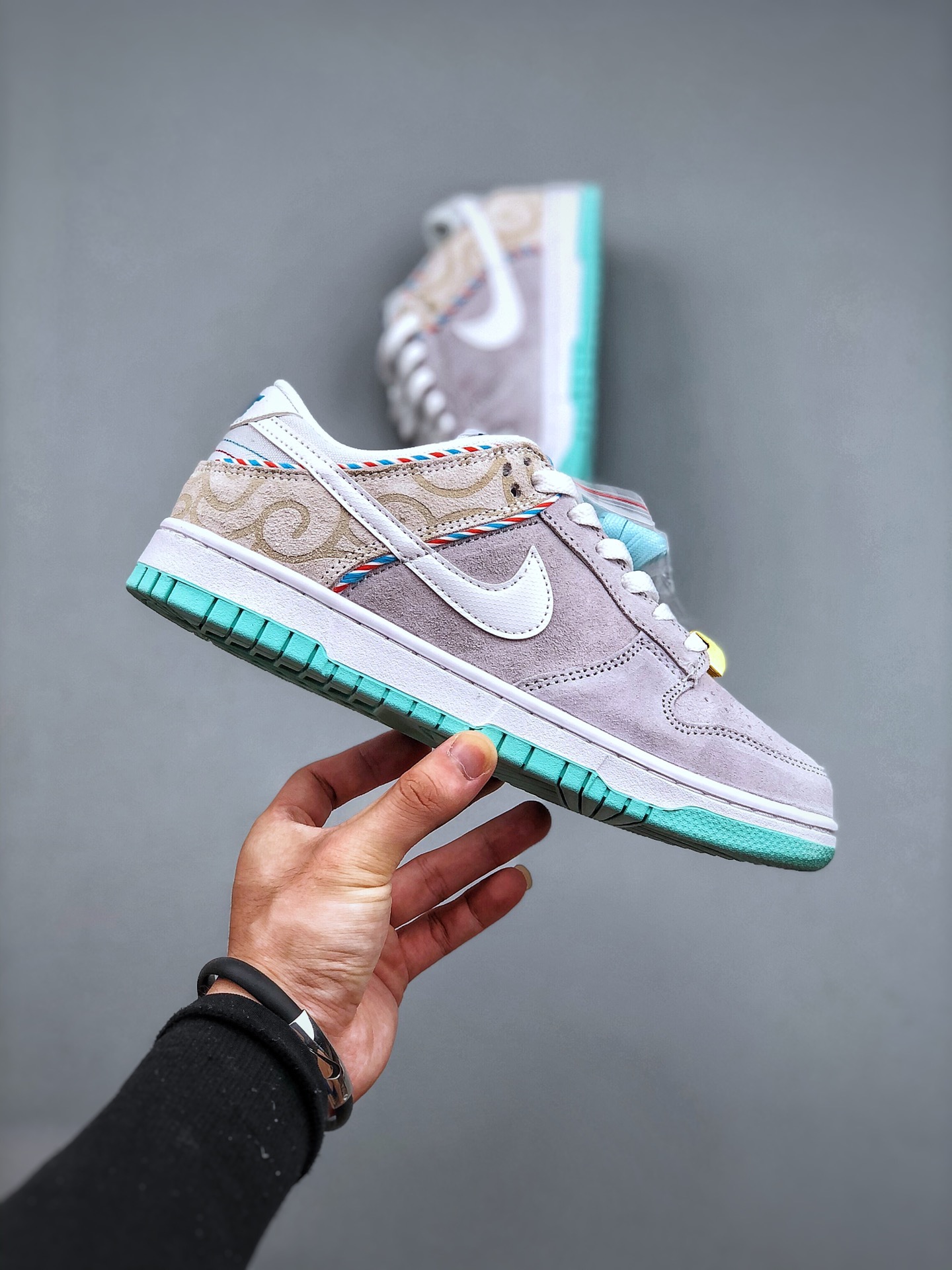 Nike SB Dunk low barber shop grey