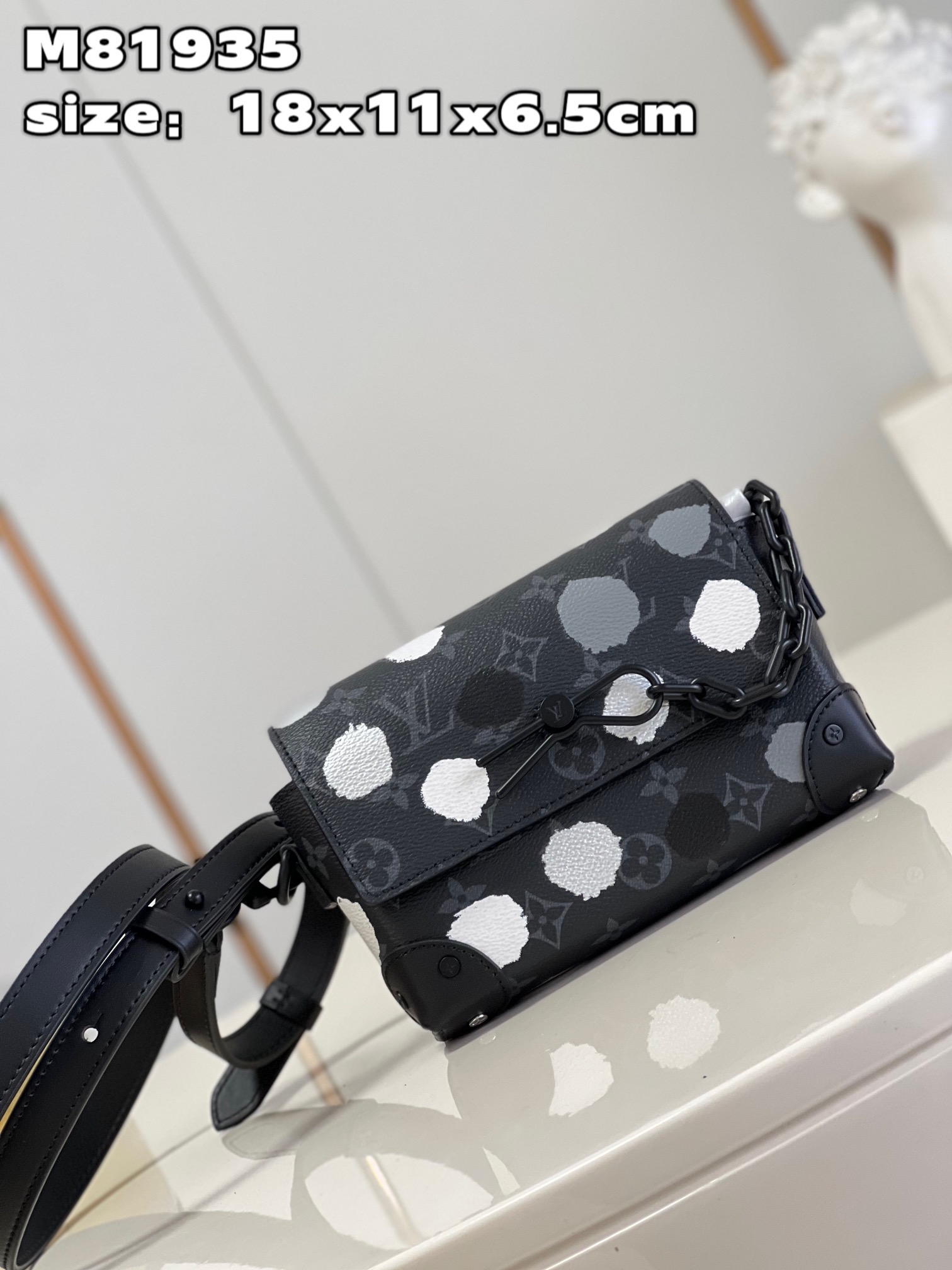 L*ouis V*uitton Top Bag