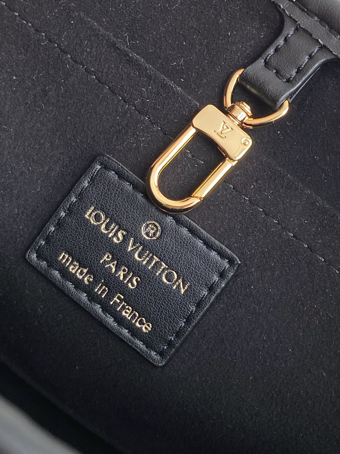 L*ouis V*uitton m4631859961 Top Bag