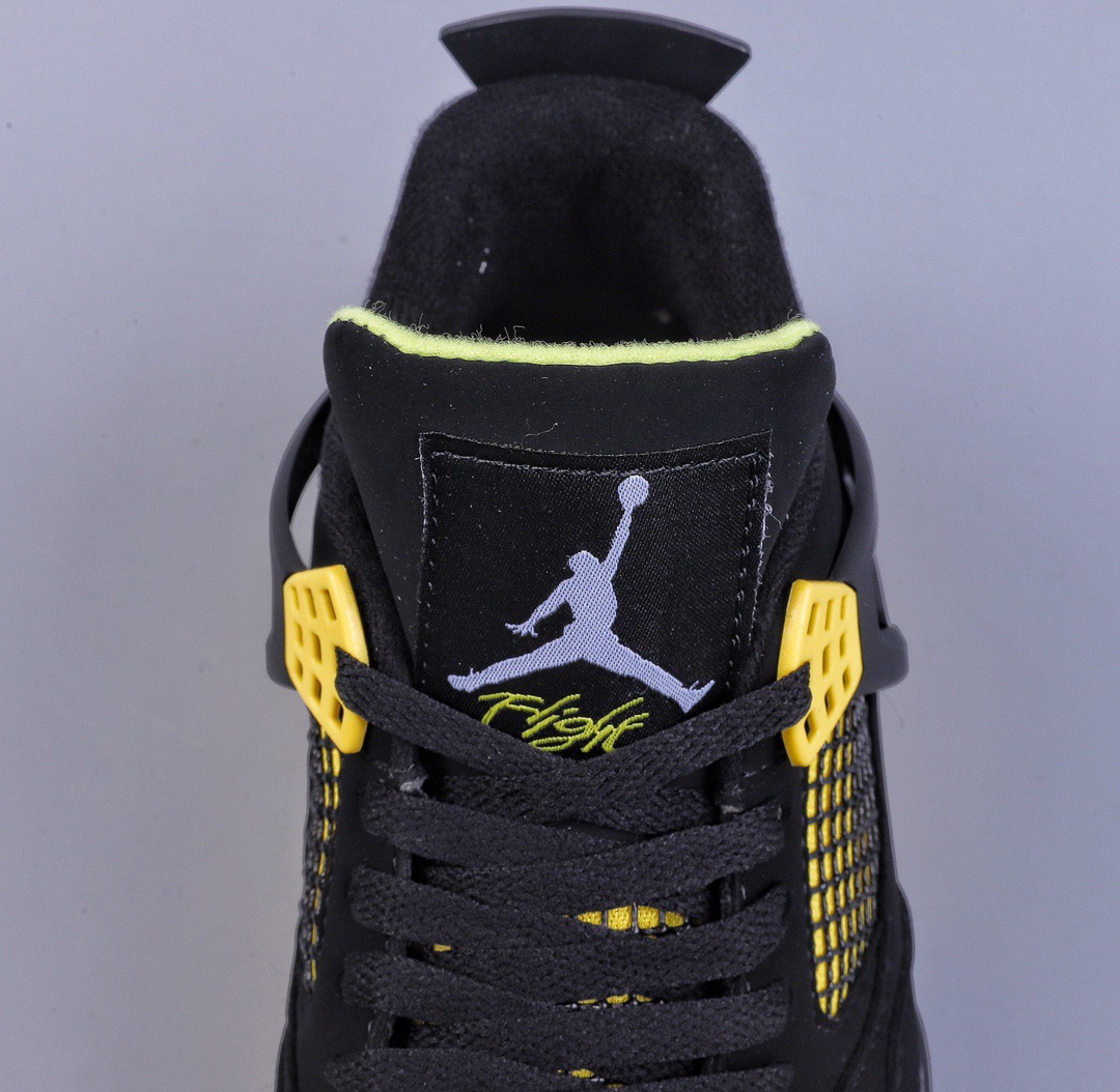 Nike Air Jordan 4 Retro