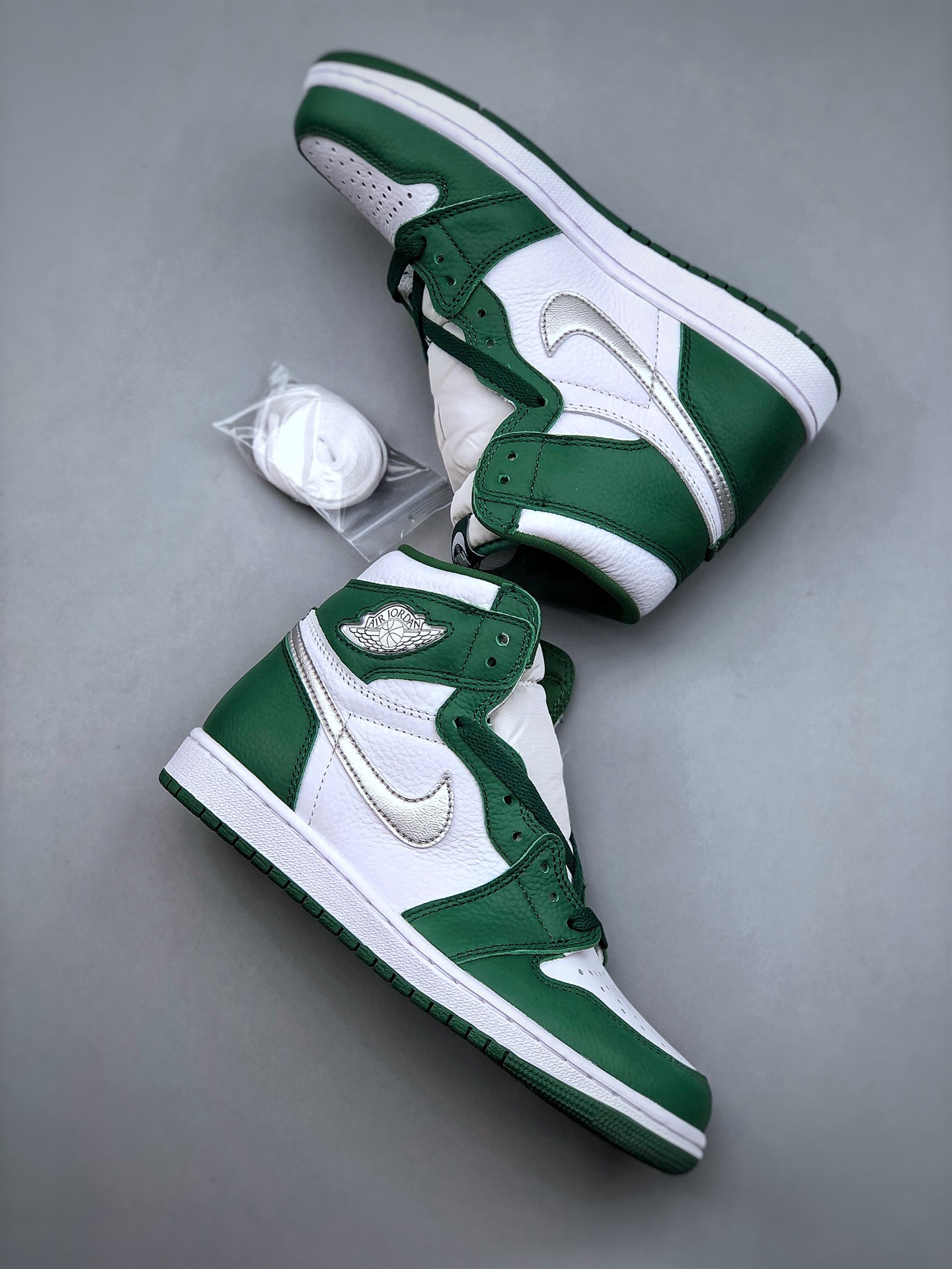 Air Jordan 1 High OG “Gorge Green” DZ5485-303