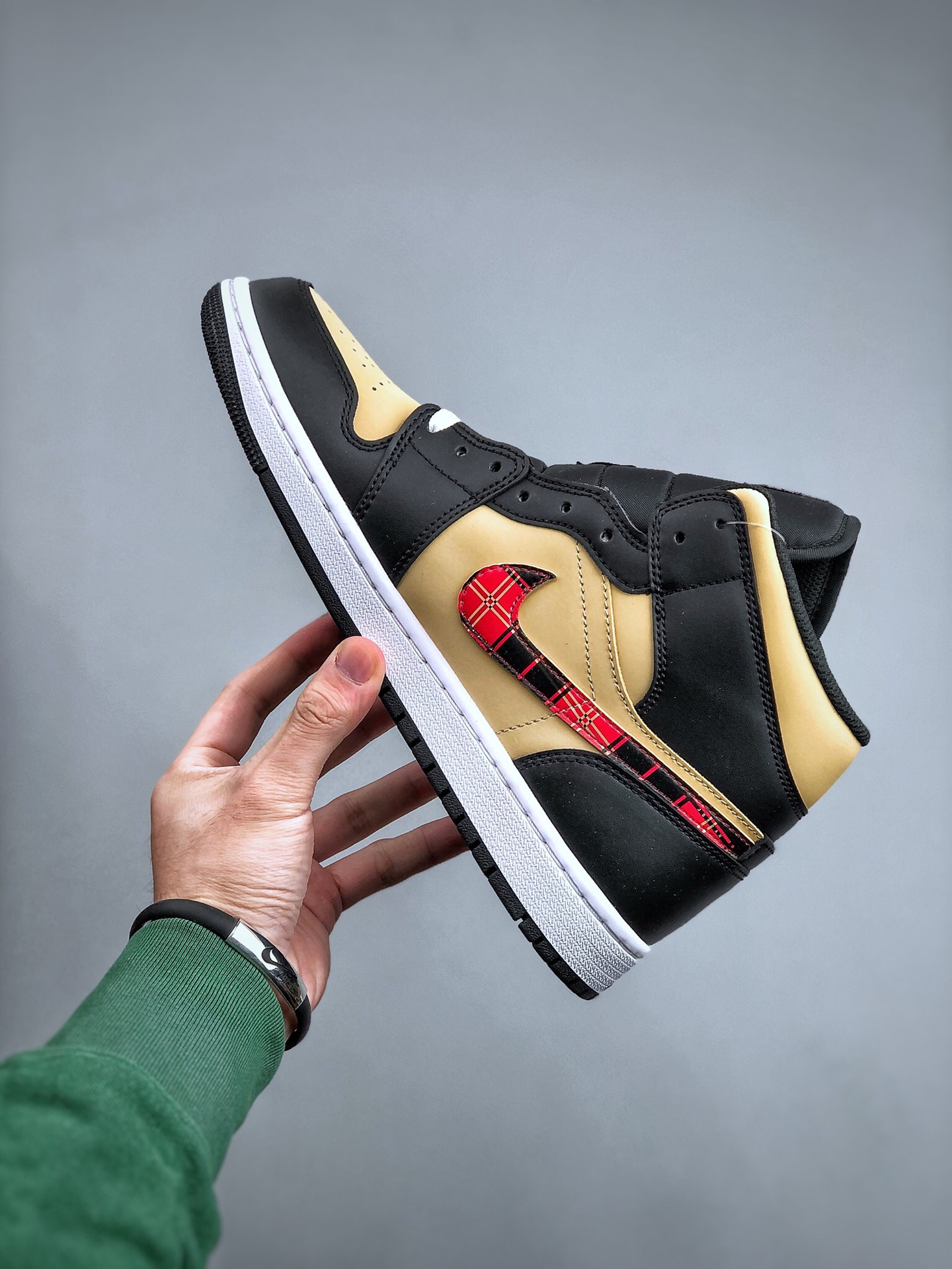 Nike Air Jordan 1 High AJ1