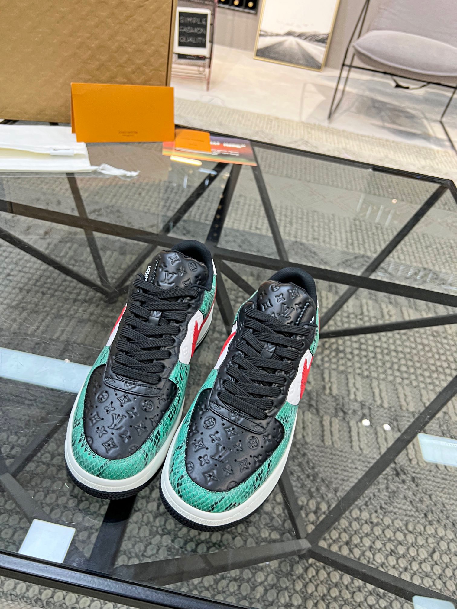 Men Women L*ouis V*uitton x NIKE Sneakers Maikesneakers