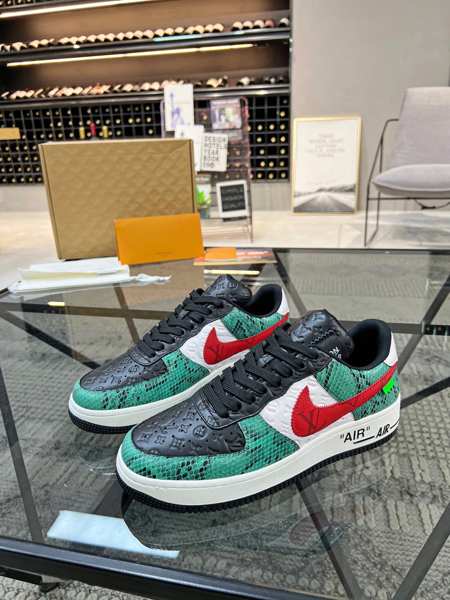 Men Women L*ouis V*uitton x NIKE Sneakers Maikesneakers