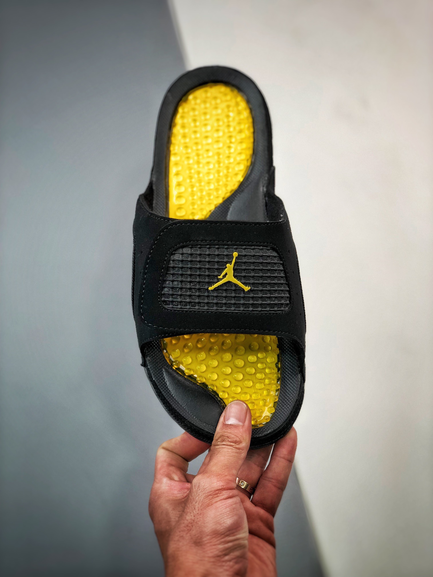 Nike Air Jordan 4 Slippers