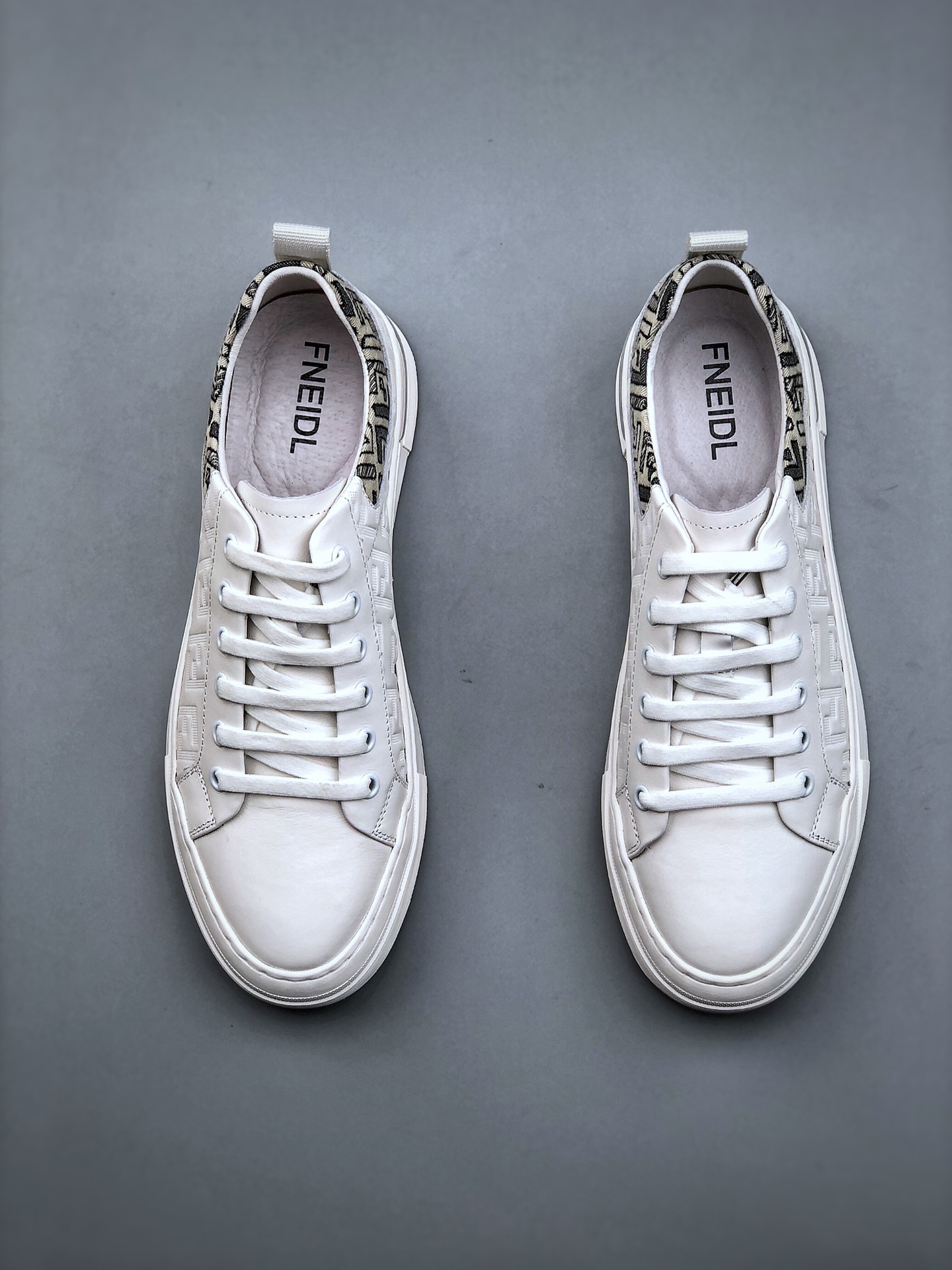 Men F*endi Top Sneaker （ ）