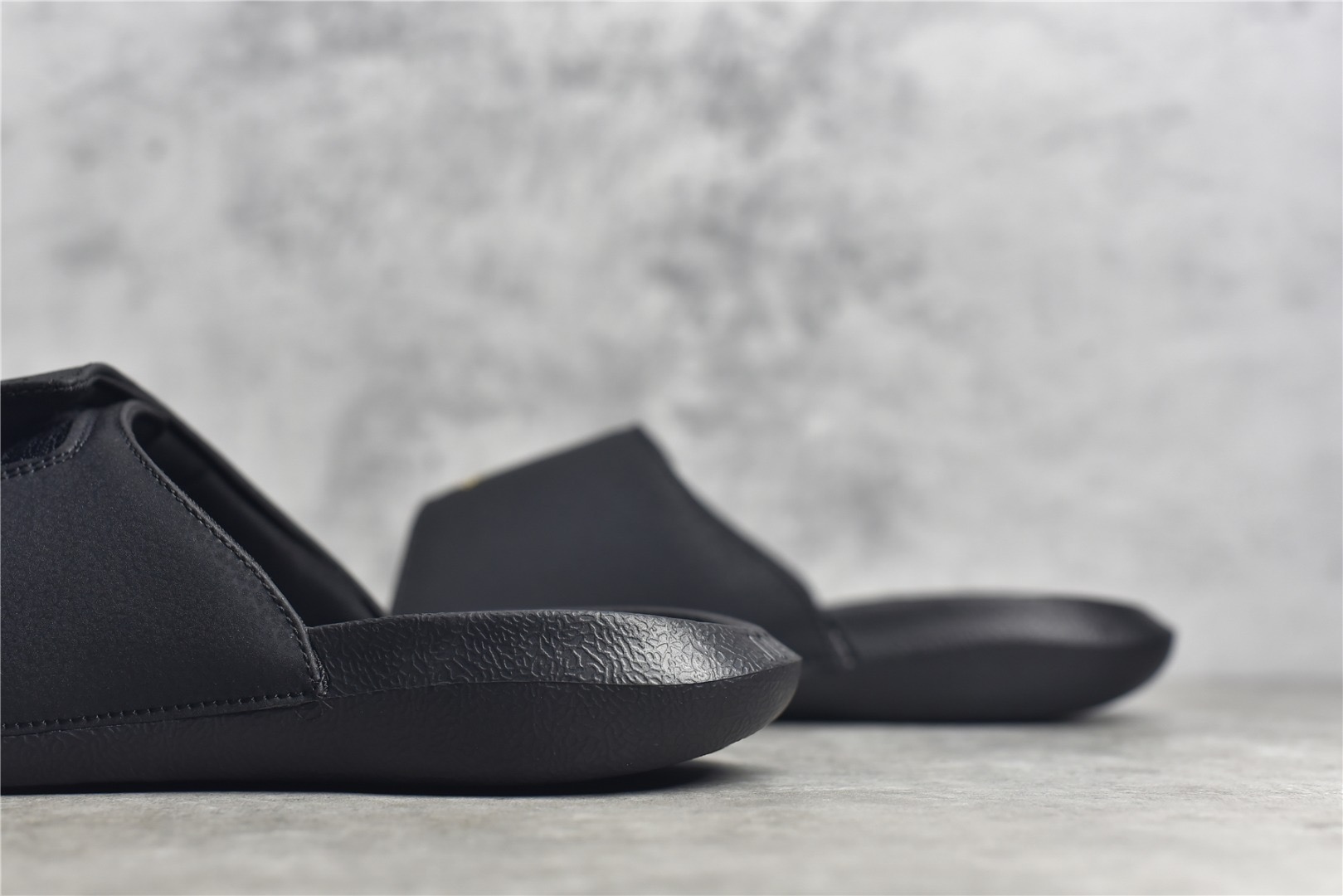 Nike Air Jordan 6 Slippers