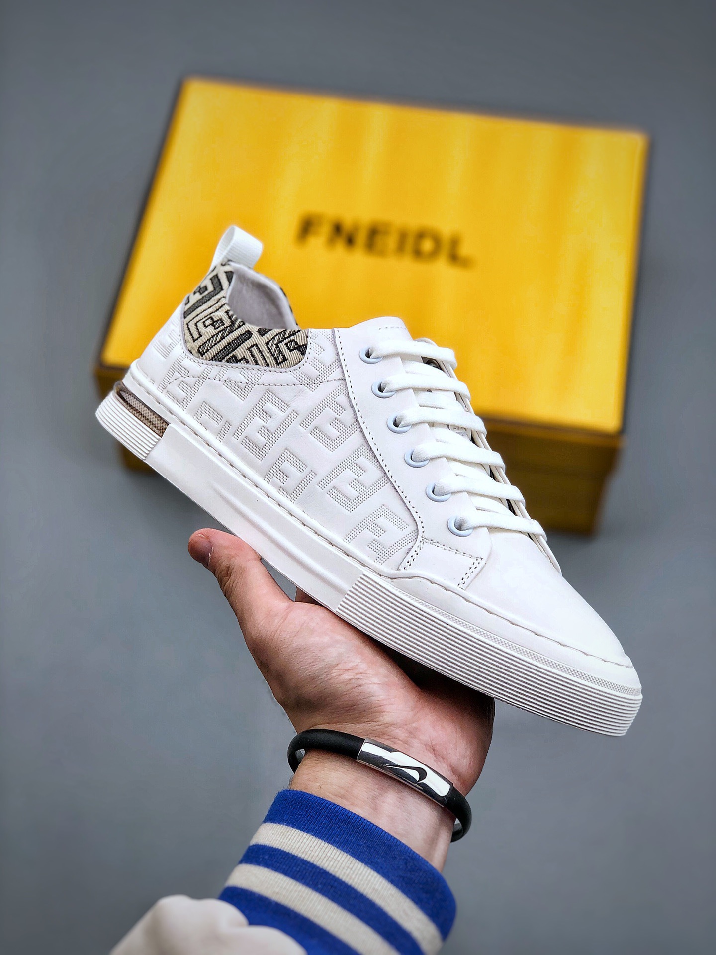 Men F*endi Top Sneaker （ ）