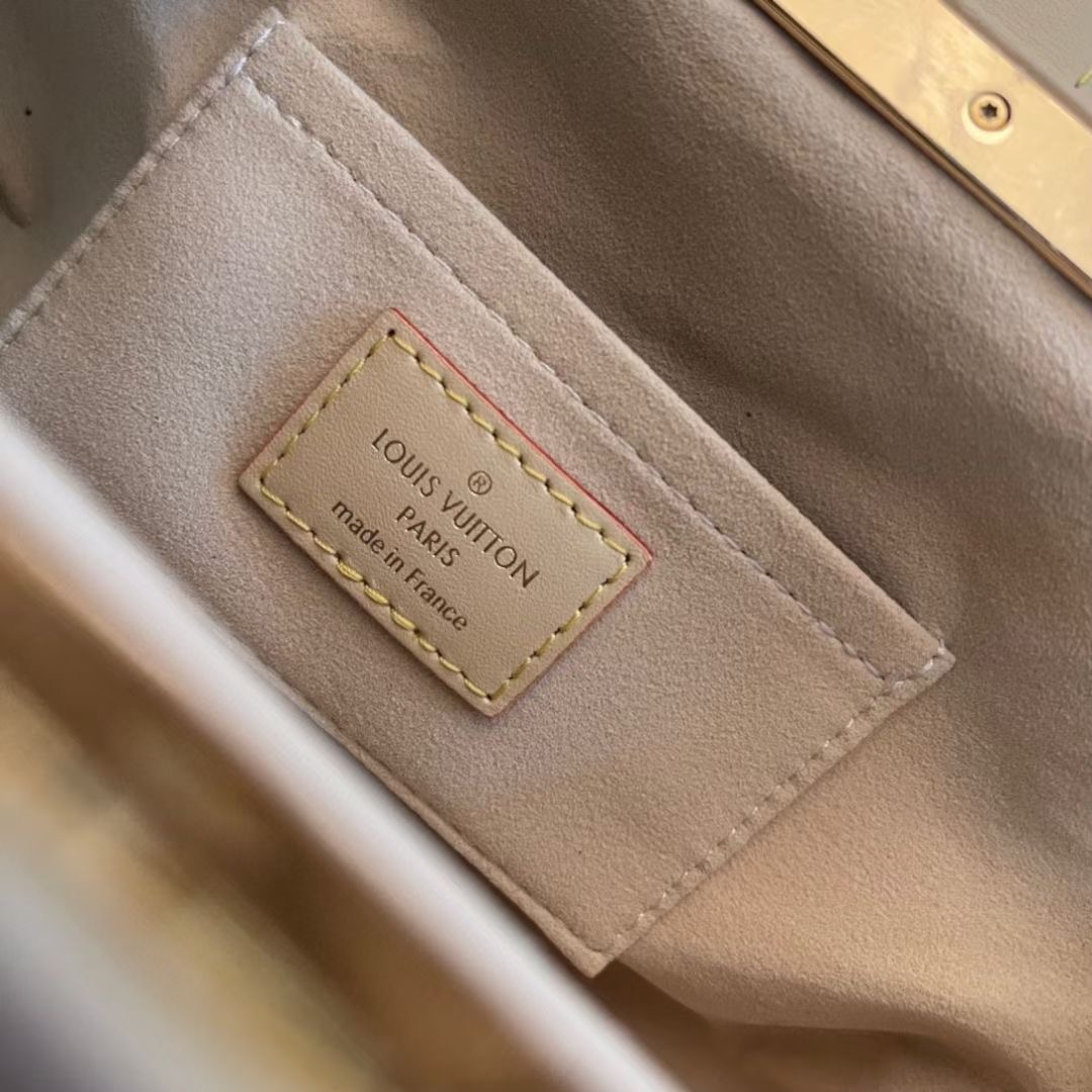 L*ouis V*uitton Top Bag