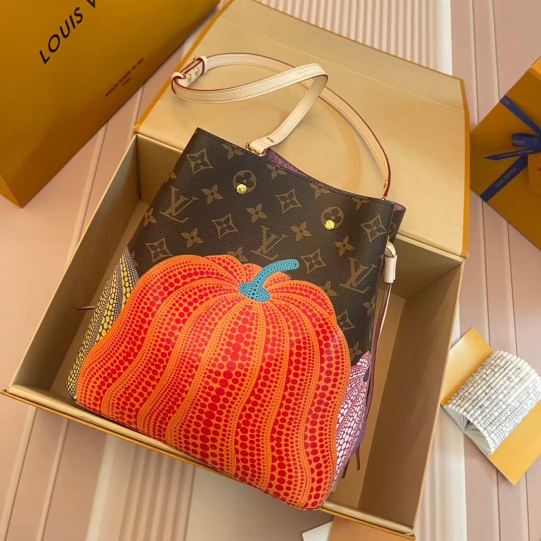 L*ouis V*uitton Top Bag