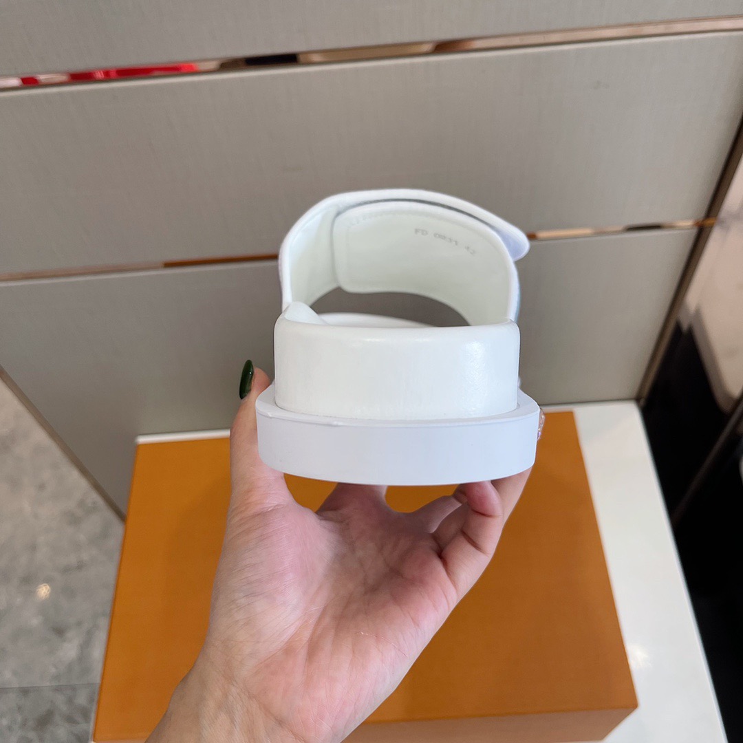 Men L*ouis V*uitton Top Slippers