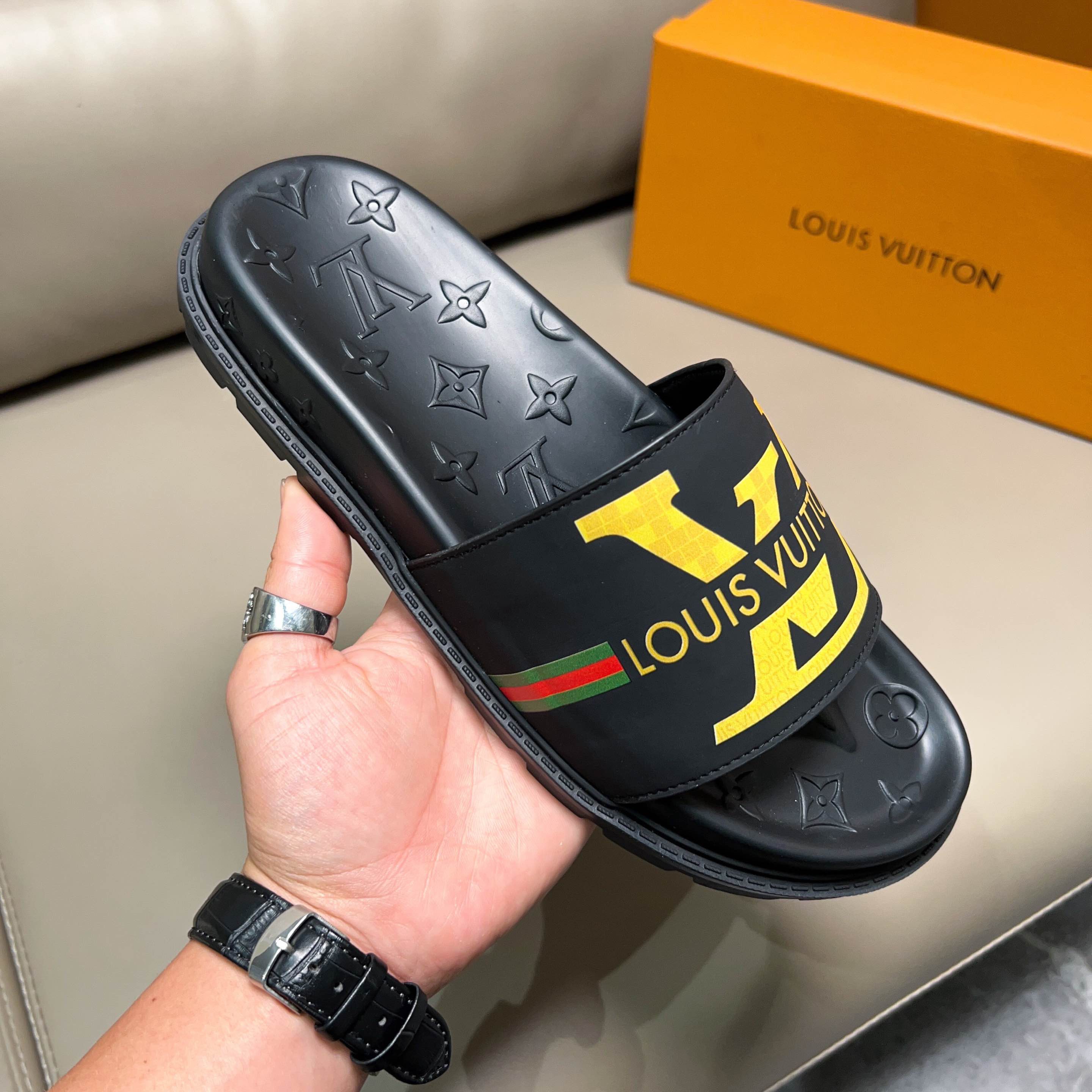 Men L*ouis V*uitton Top Slippers