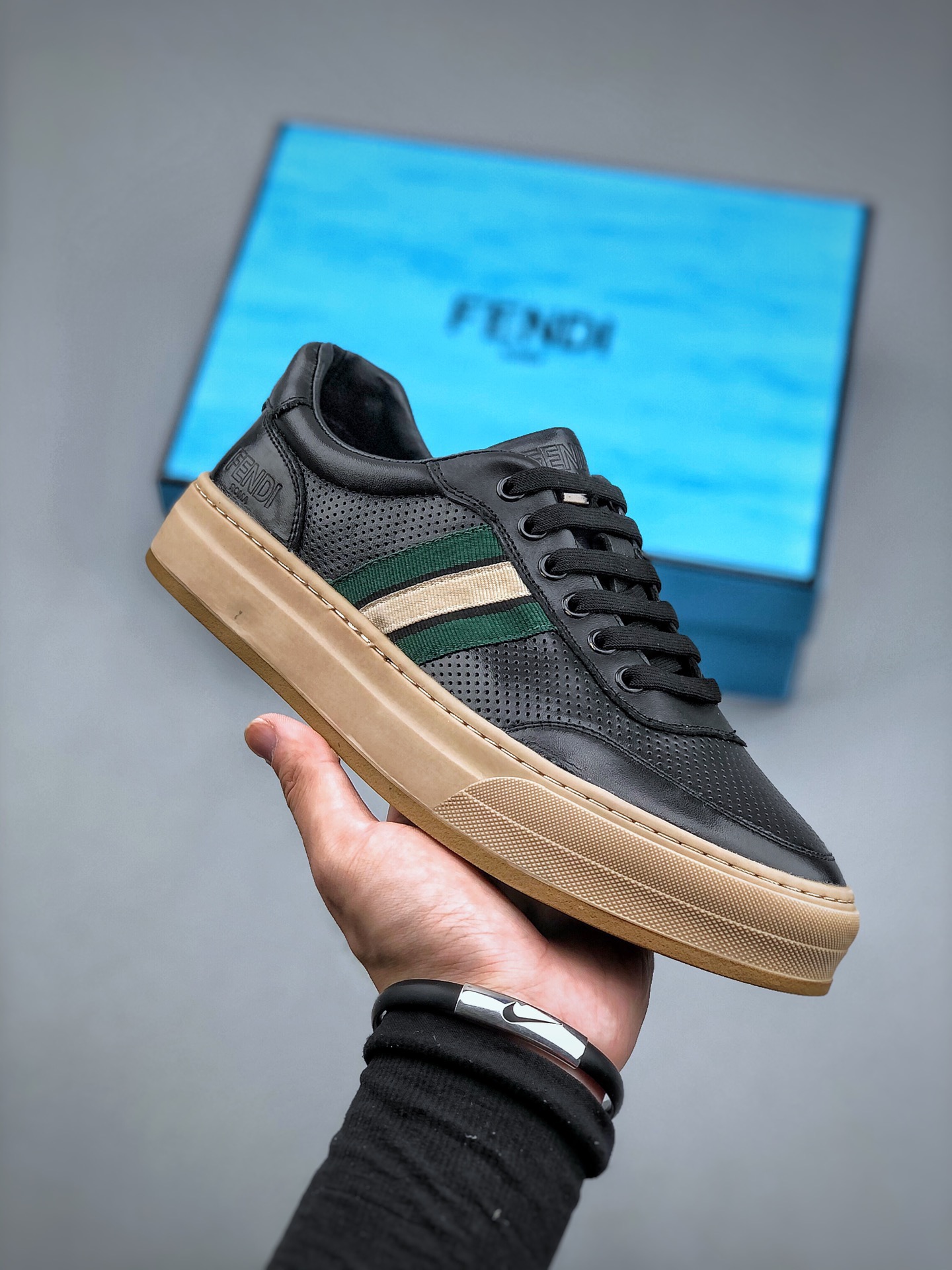 Men F*endi Top Sneaker （ ）