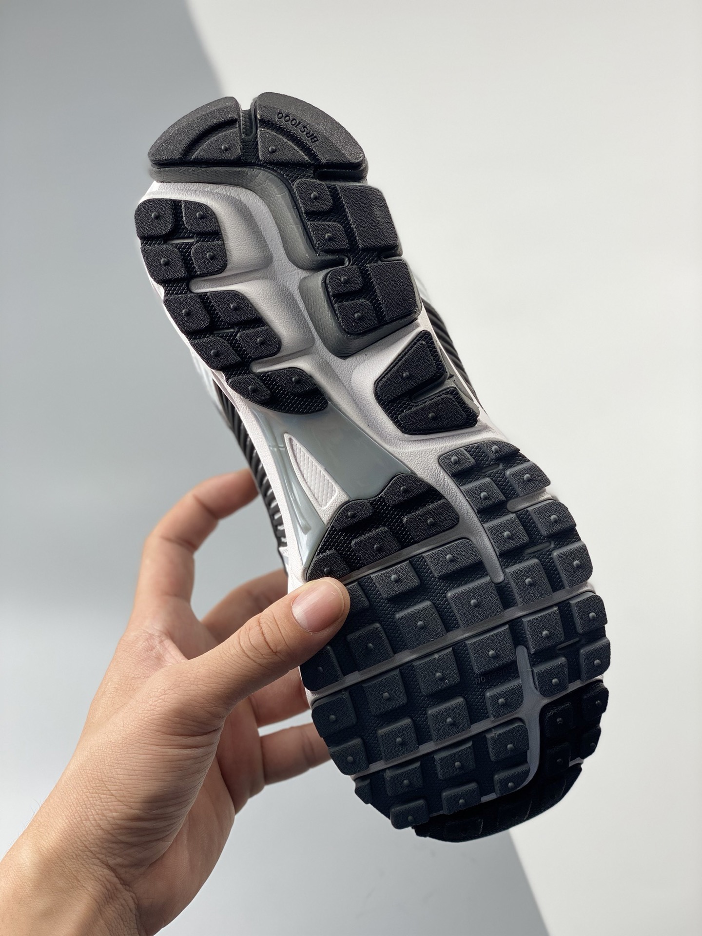 Nike Zoom Vomero 5 SP