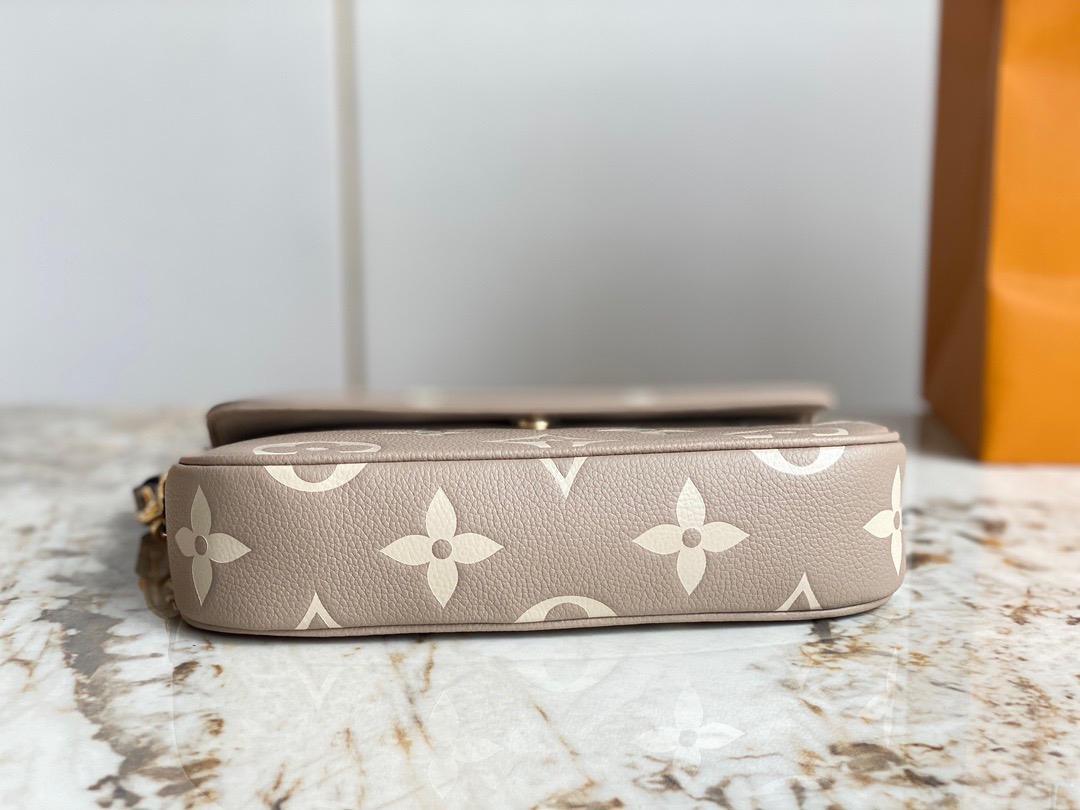 L*ouis V*uitton Top Bag