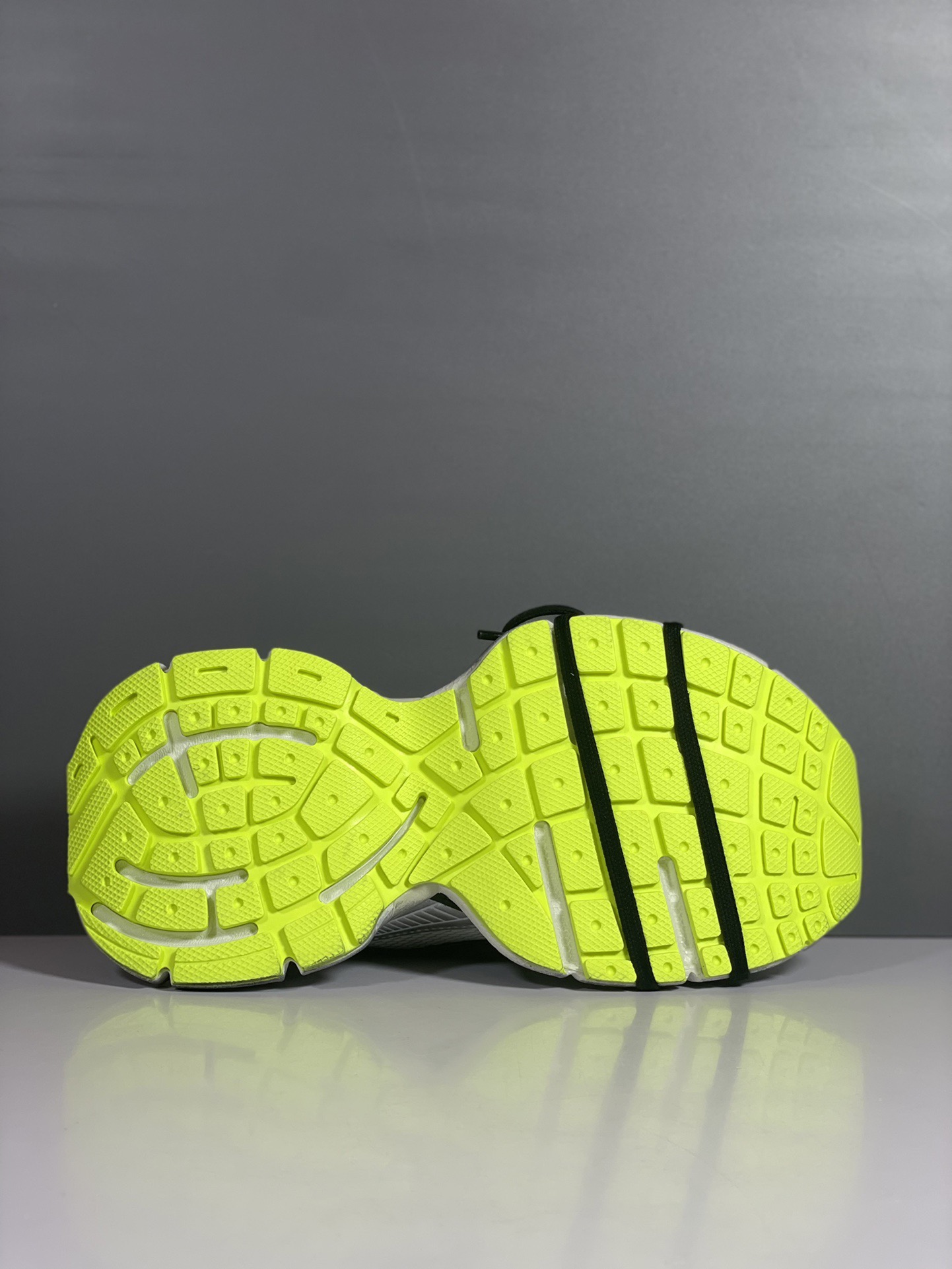 B*alenciaga Top Sneakers