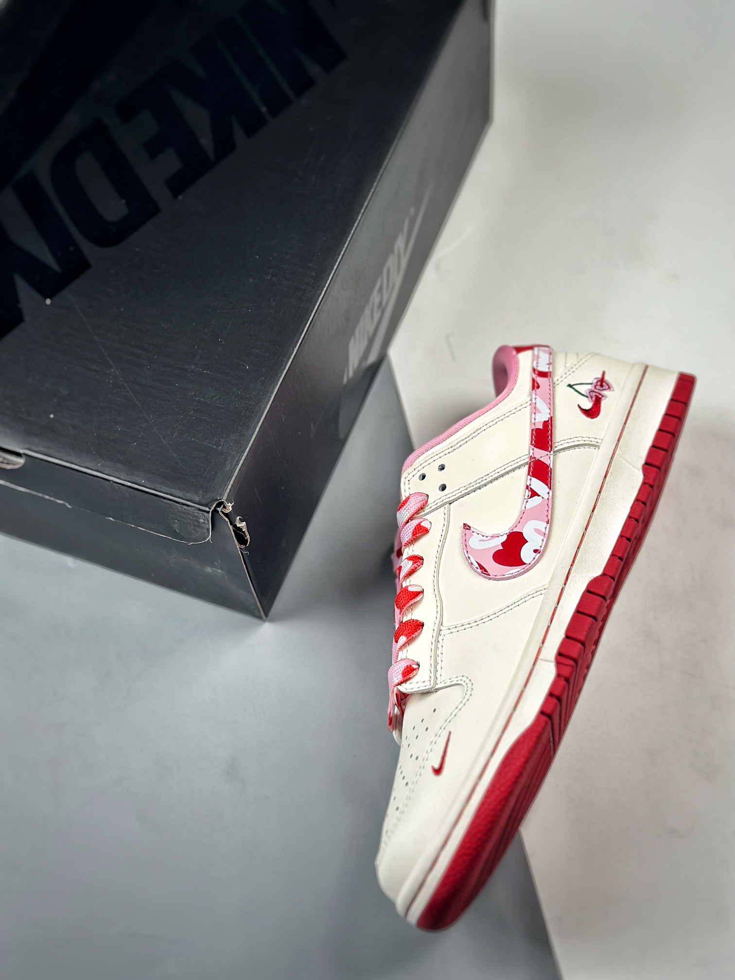 Top quality Nike SB Dunk Low