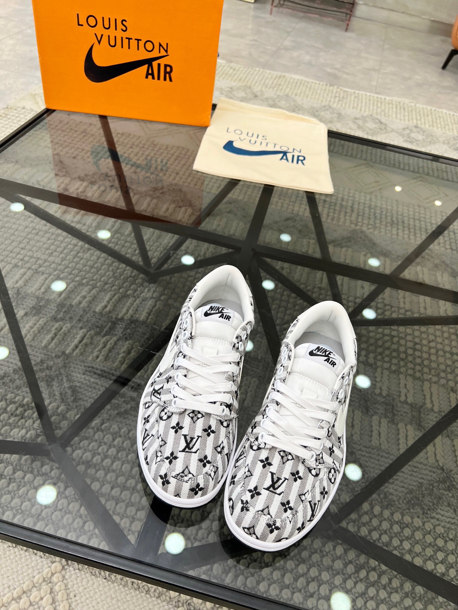 Men L*ouis V*uitton x NIKE Sneakers Maikesneakers