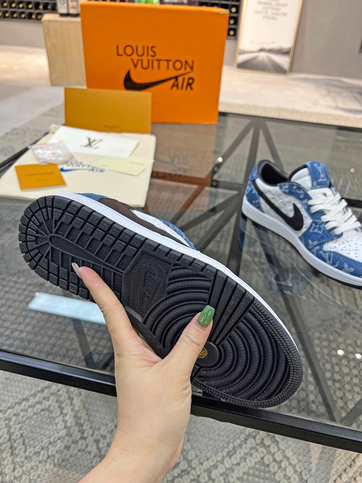 Men L*ouis V*uitton x NIKE Sneakers Maikesneakers