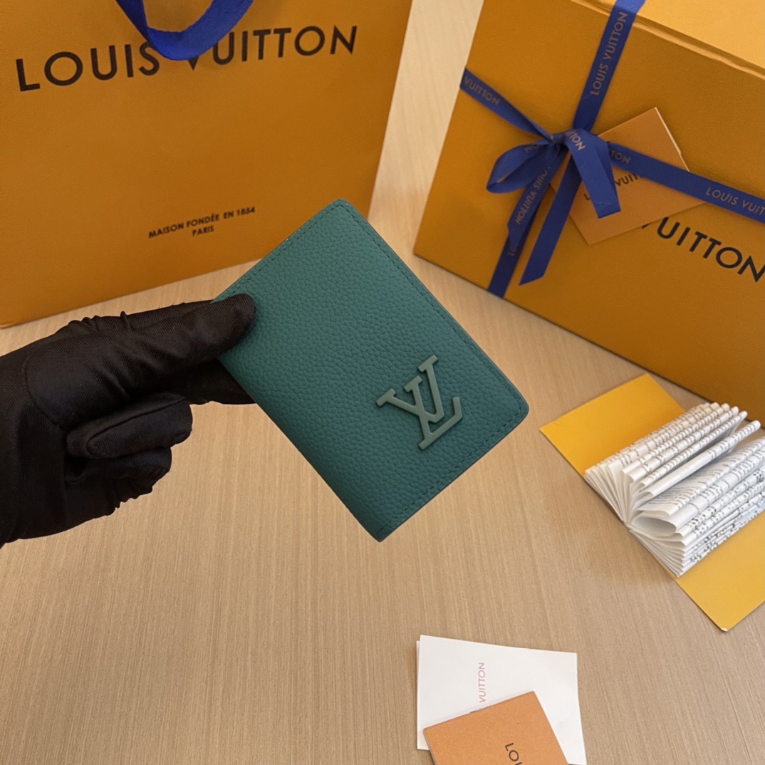 L*ouis V*uitton Top Bag