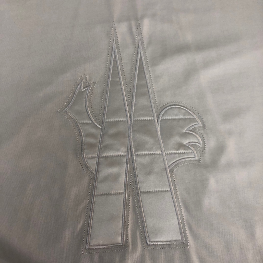 Men T-shirt Top Quality 2023