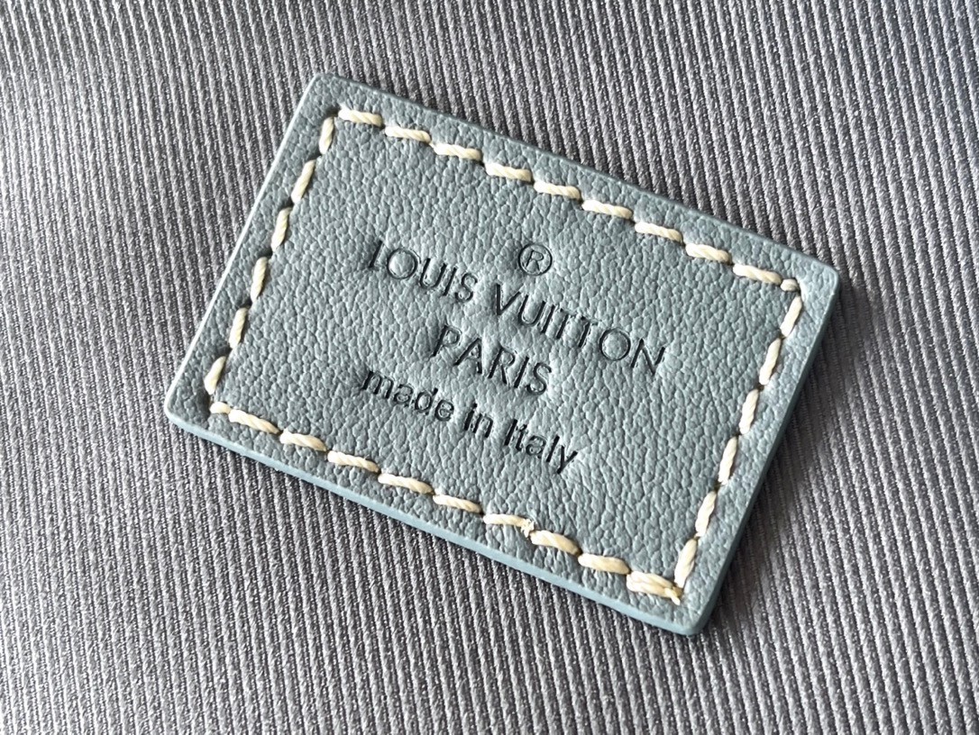 L*ouis V*uitton Top Bag