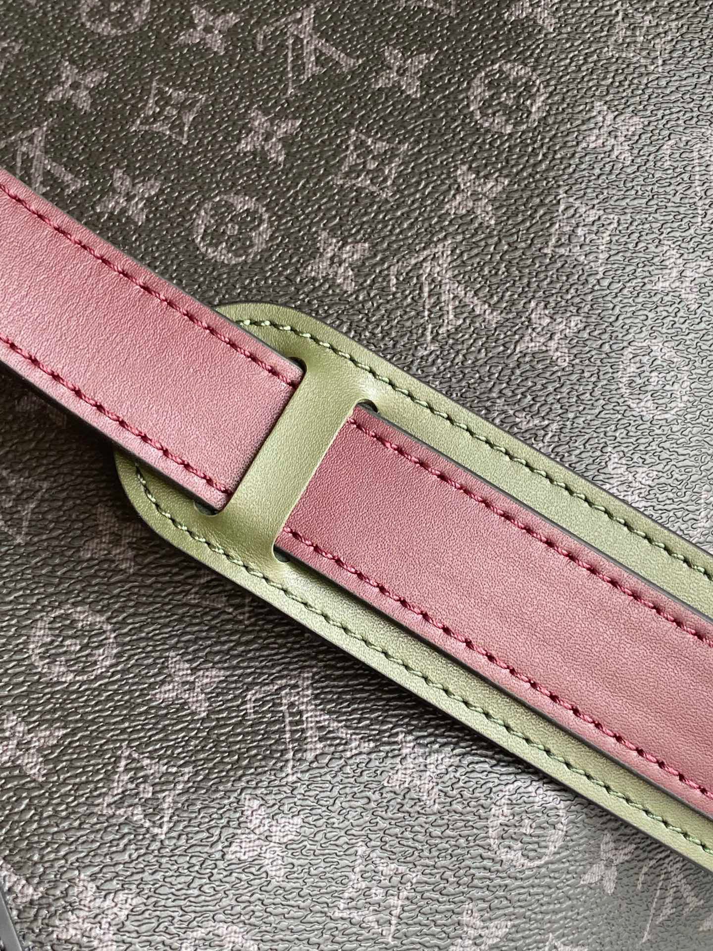 L*ouis V*uitton Top Bag