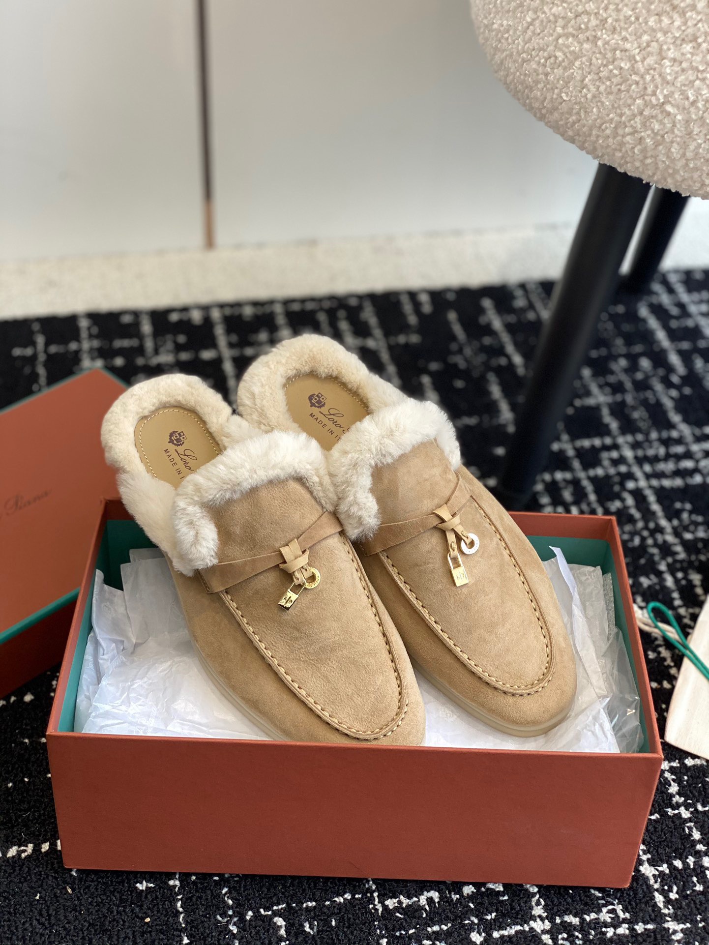 Women L*oro P*iana Top Loafer （）