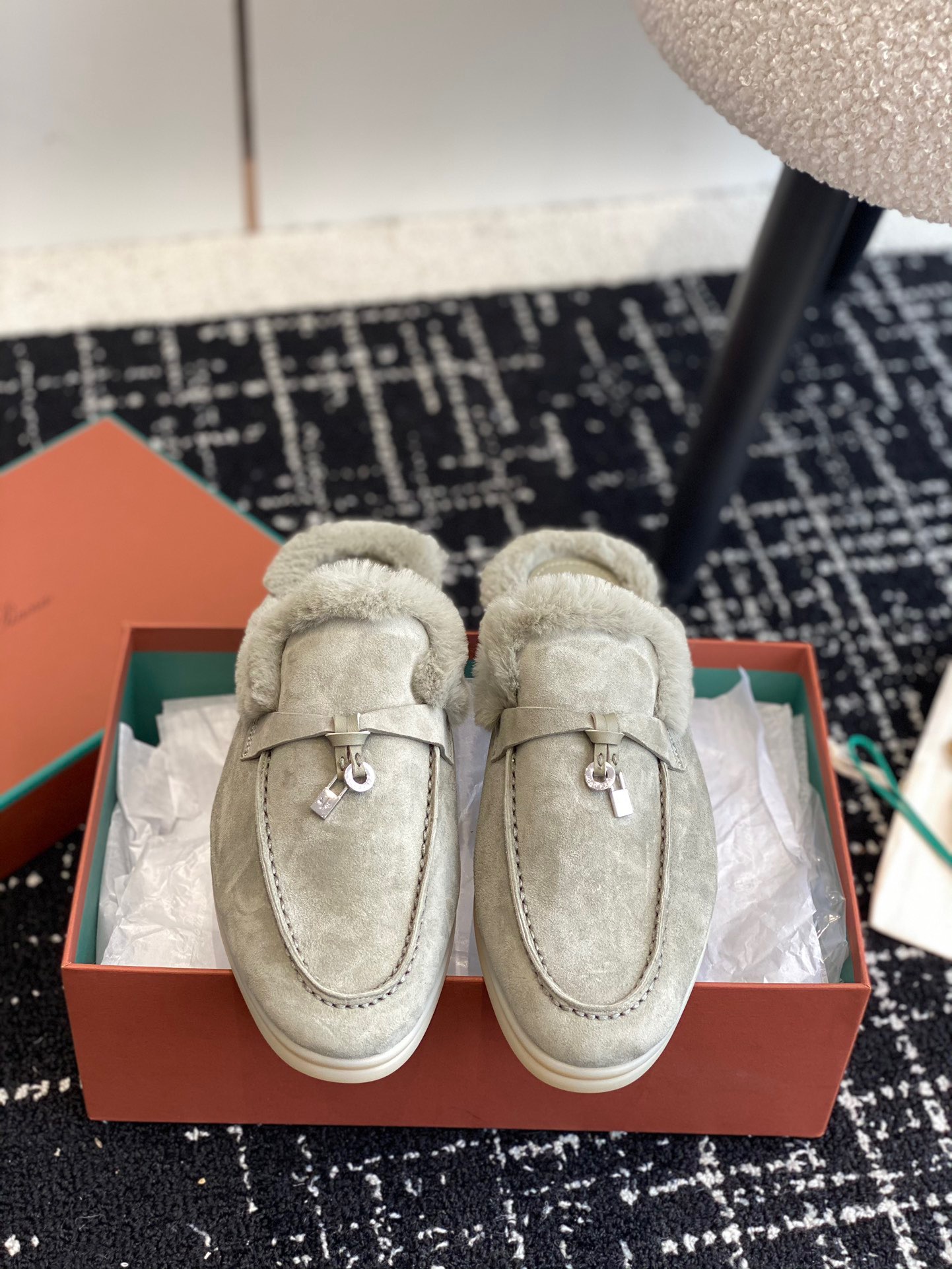 Women L*oro P*iana Top Loafer （）