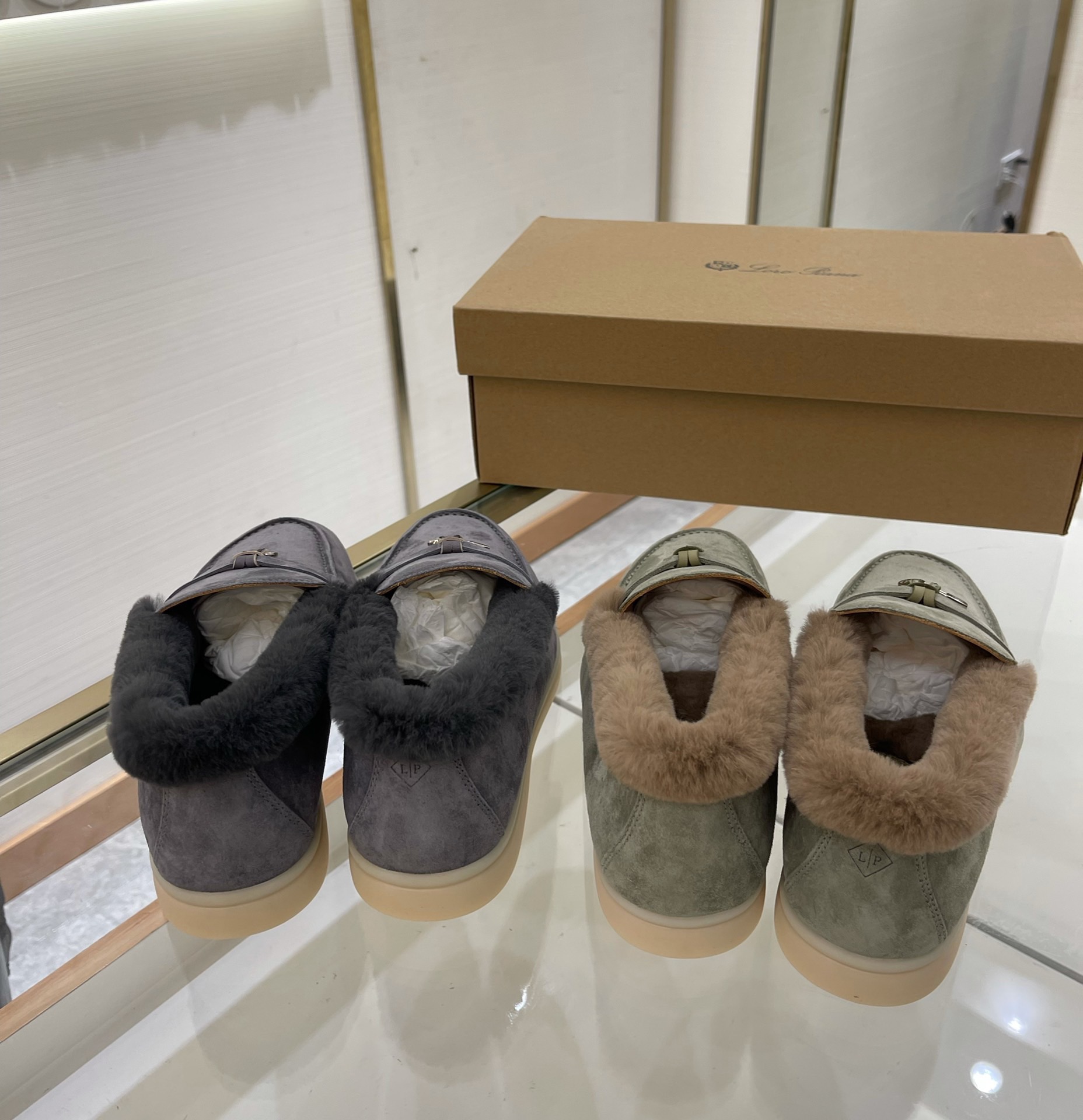 Women L*oro P*iana Top Loafer （）