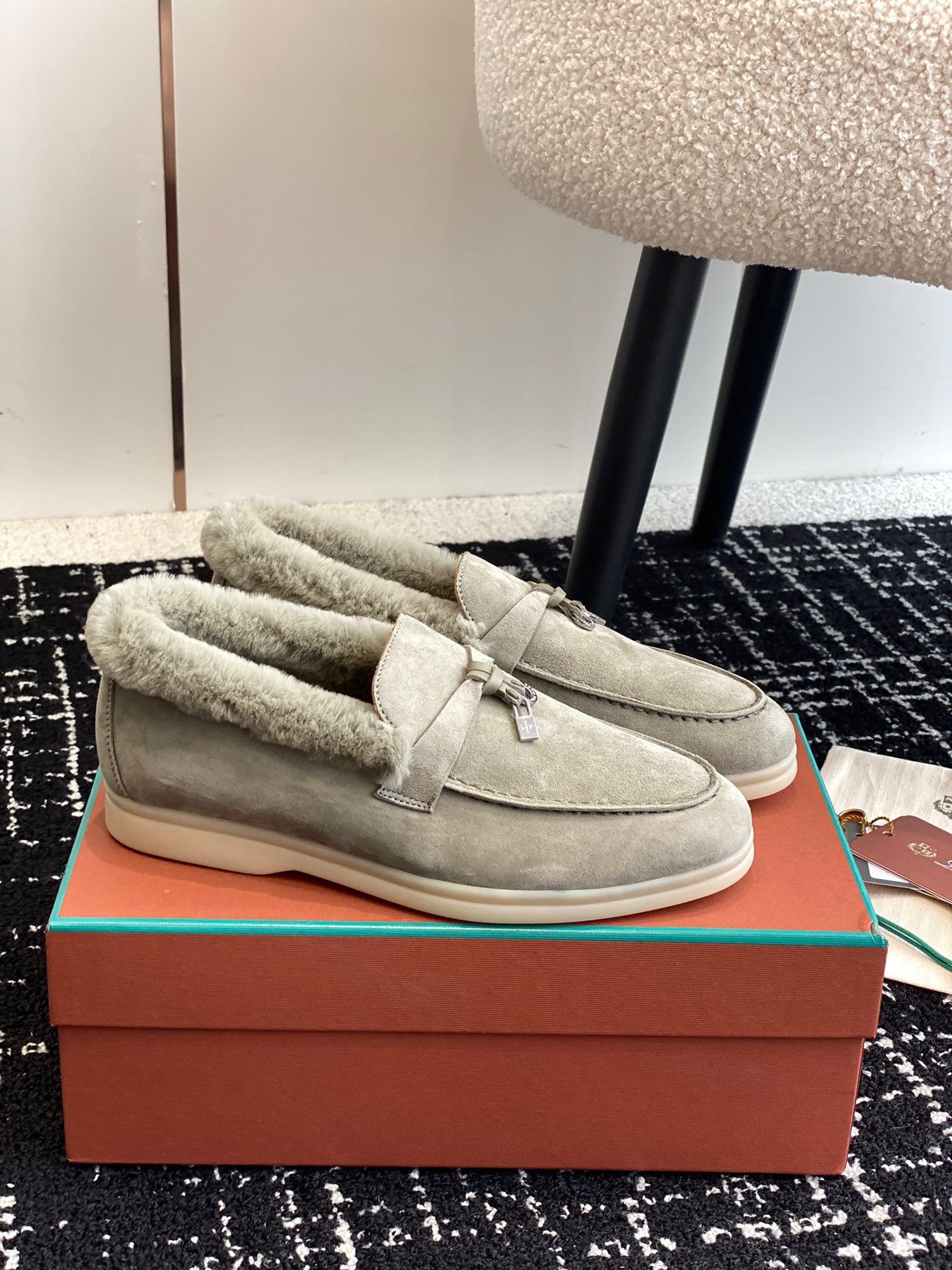 Women L*oro P*iana Top Loafer （）