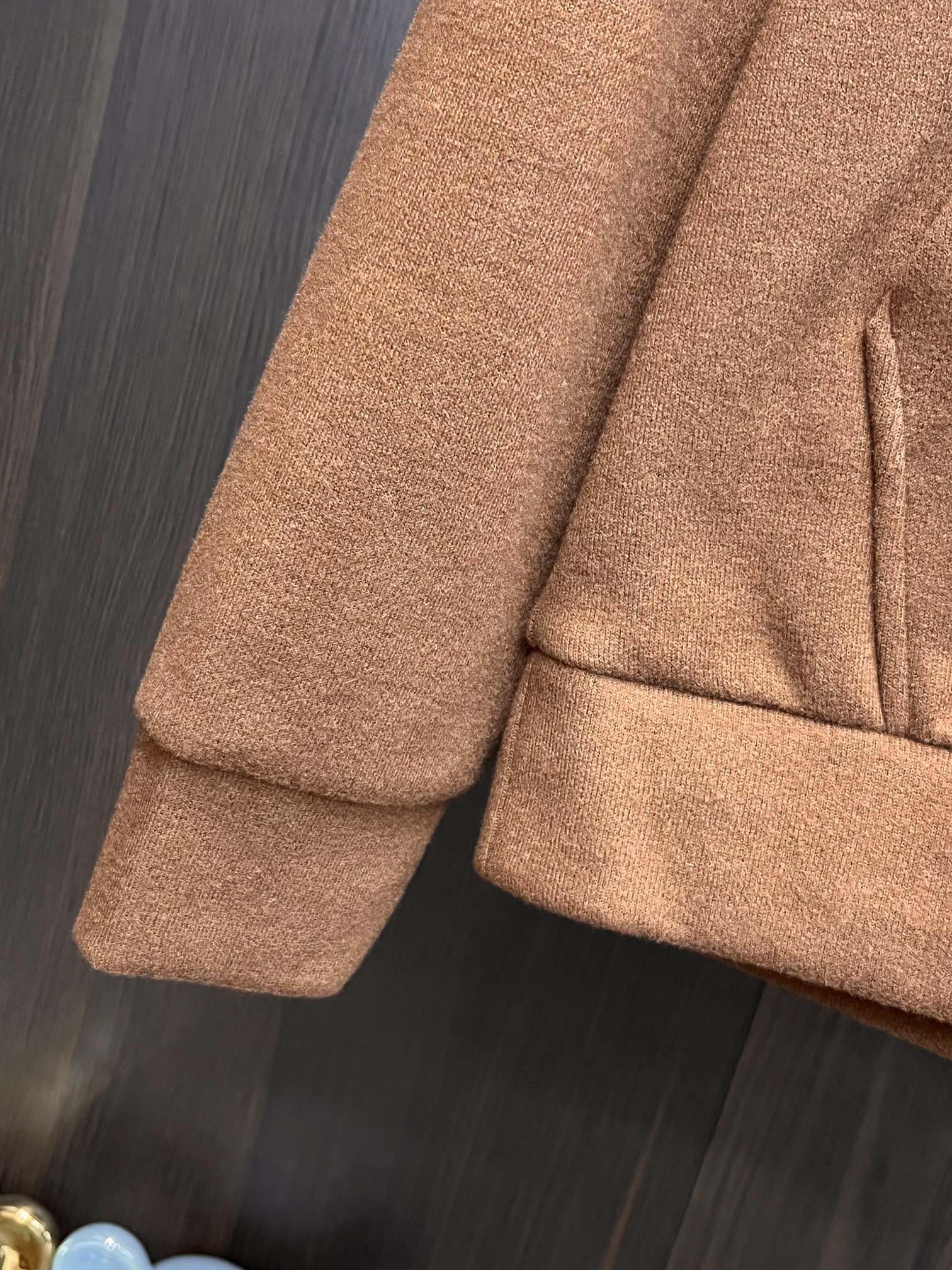 Men suits Top Quality