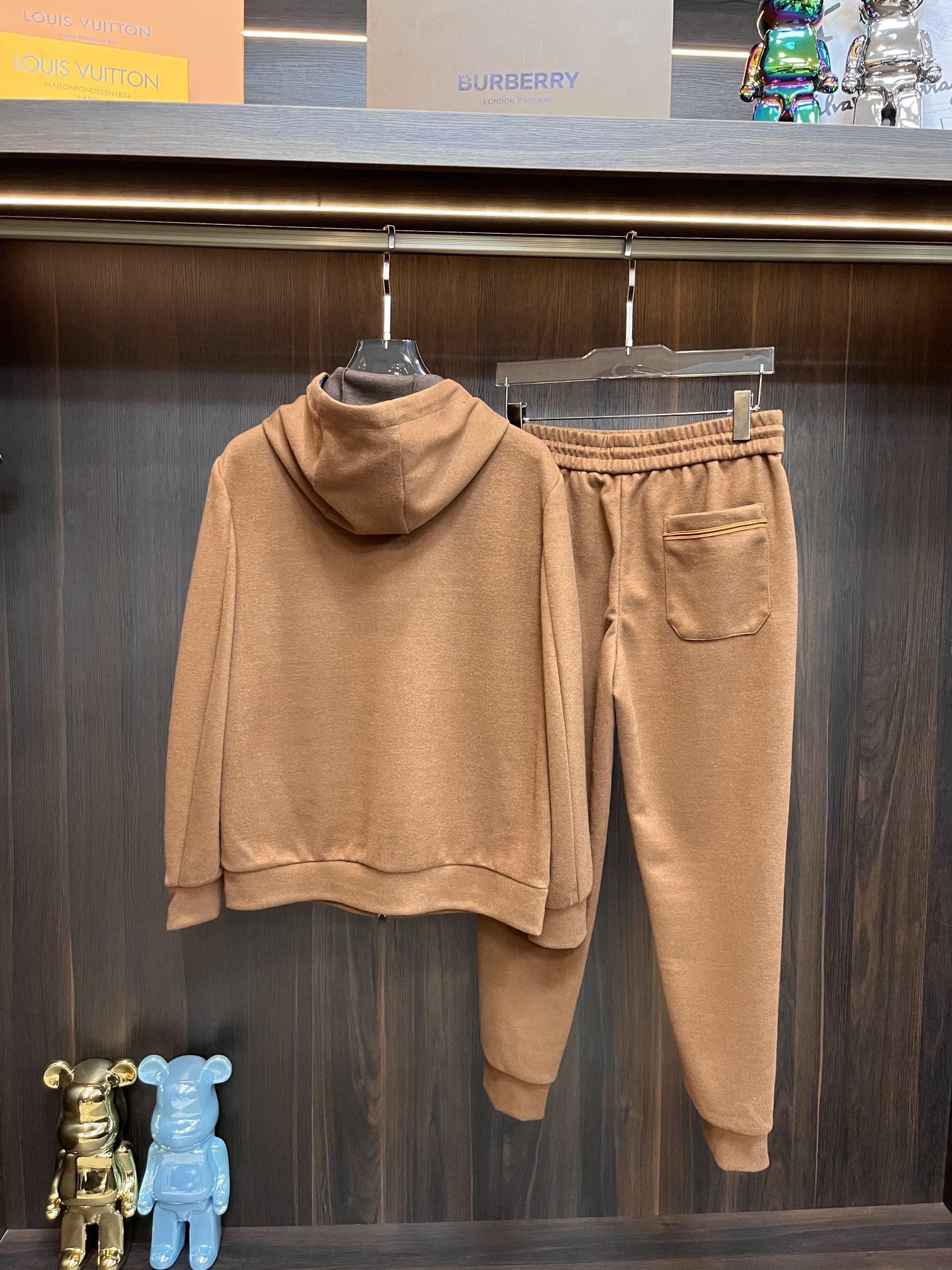 Men suits Top Quality