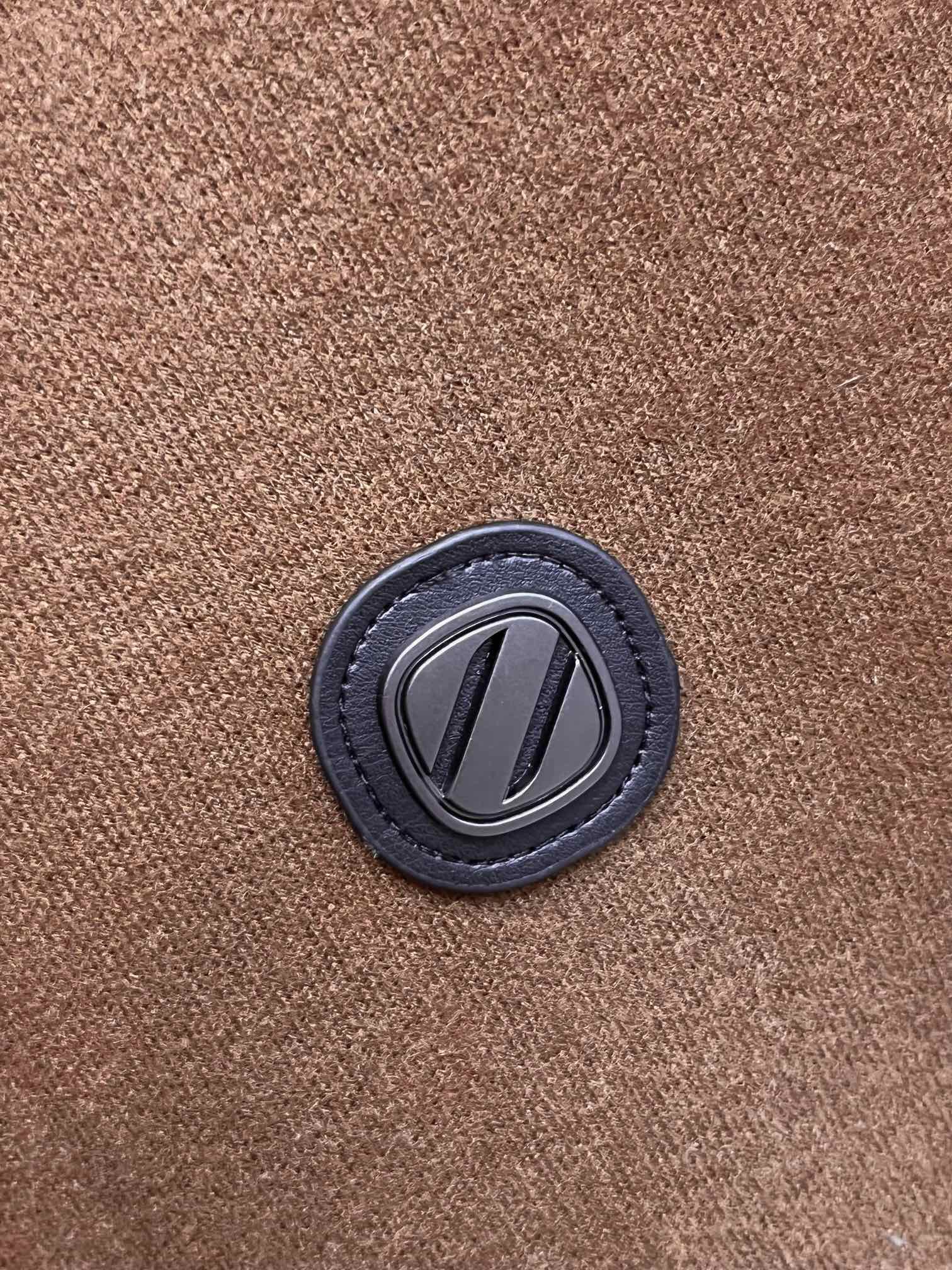 Men suits Top Quality