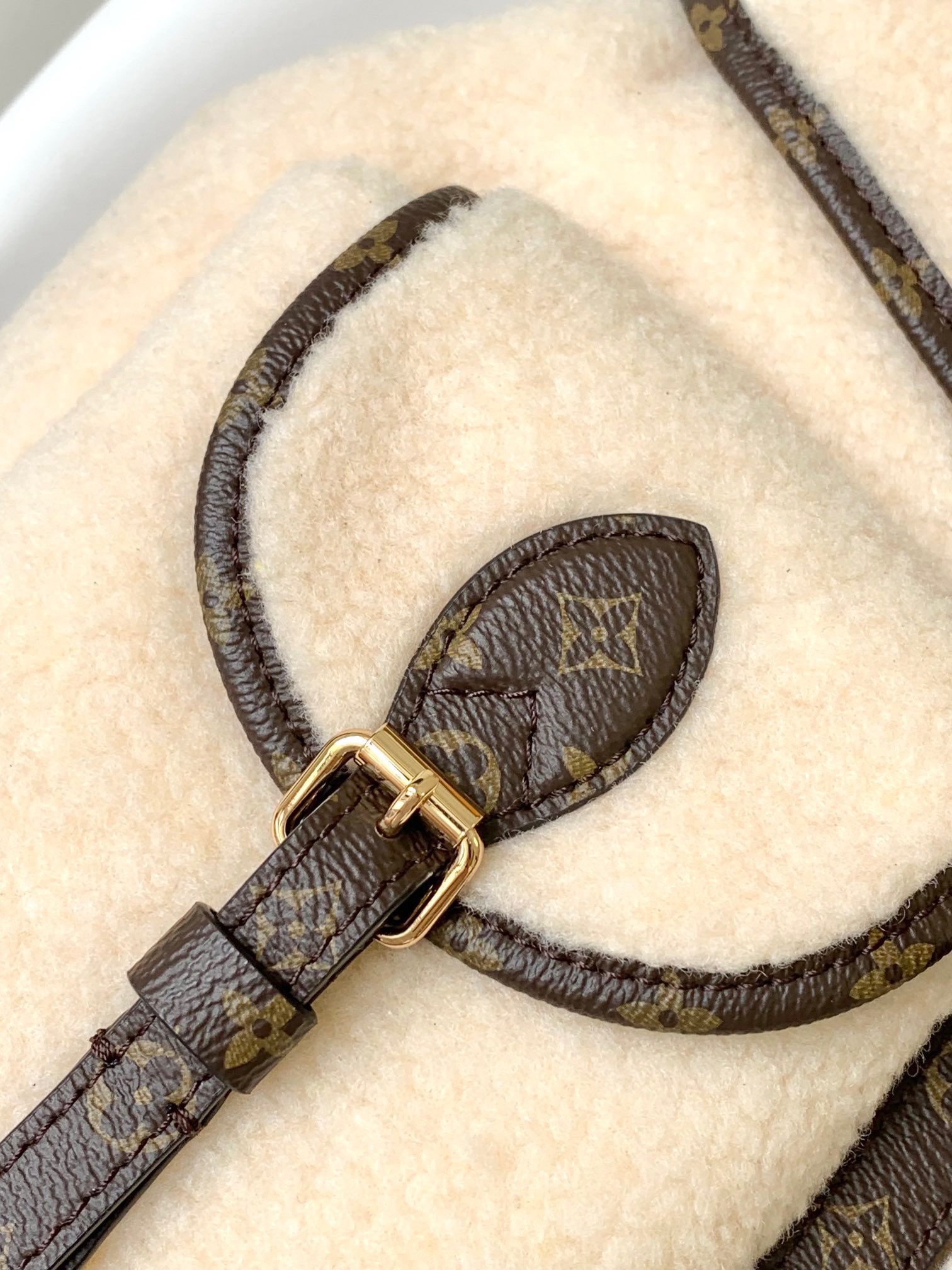 L*ouis V*uitton Top Bag